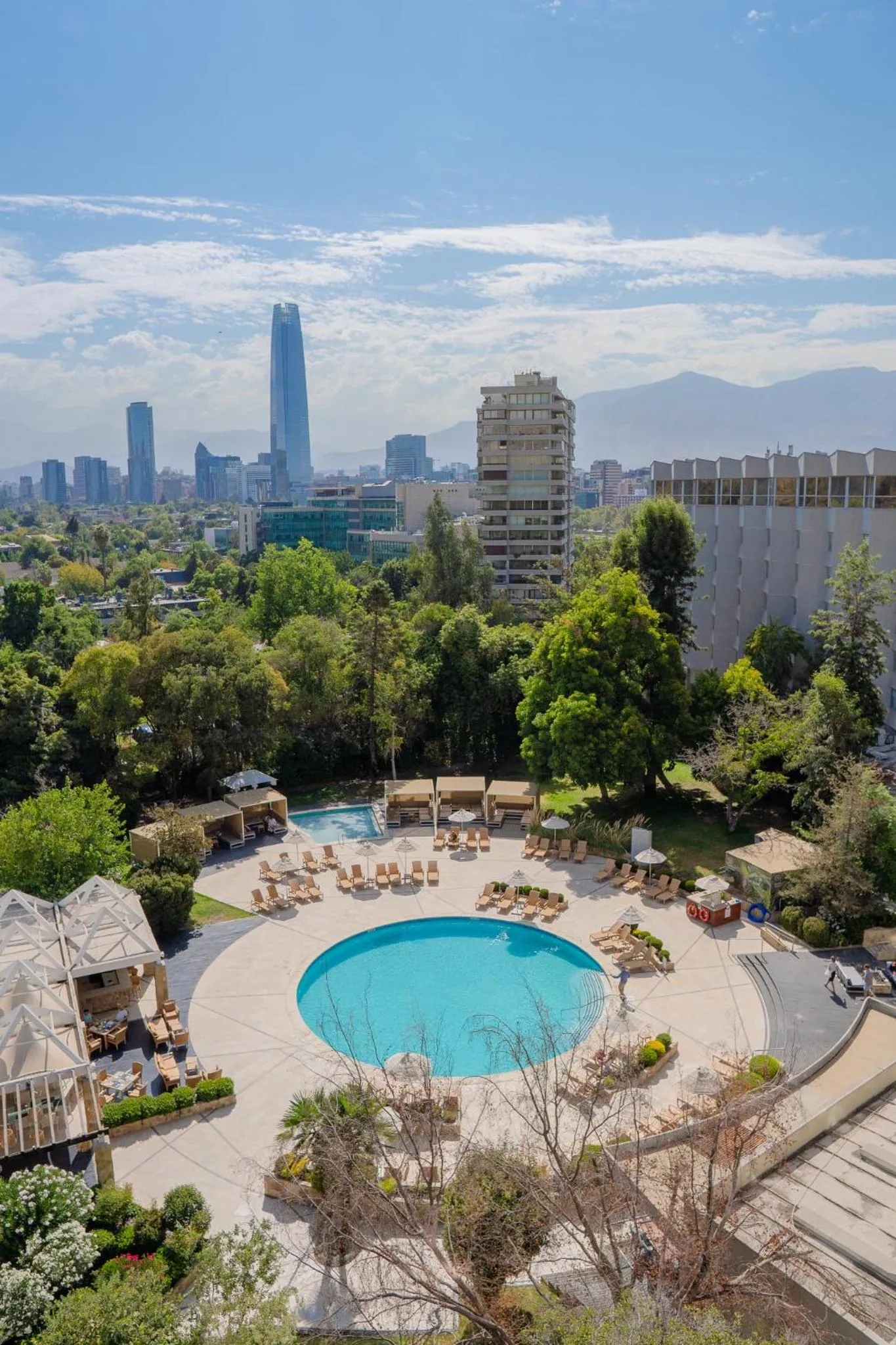 Swimming pool in Sheraton Santiago Hotel & Convention Center