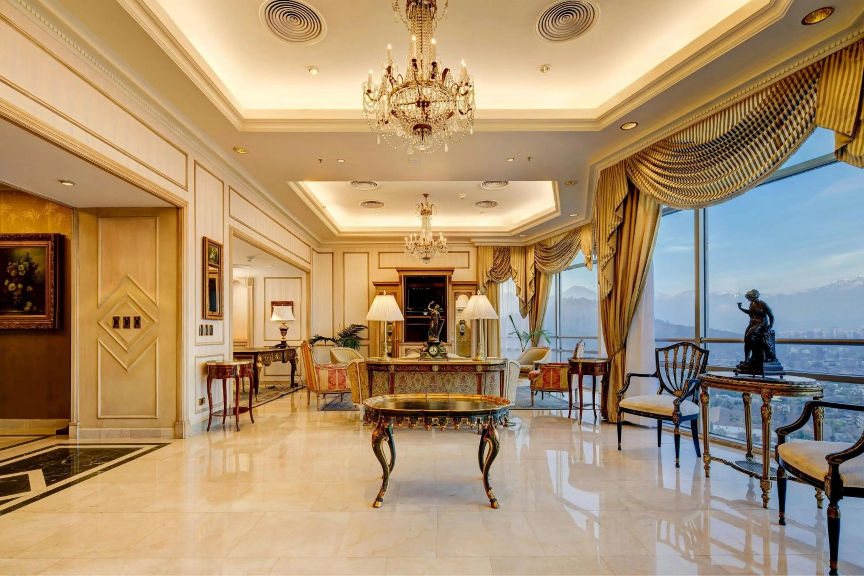 Photo of the whole room in Sheraton Santiago Hotel & Convention Center