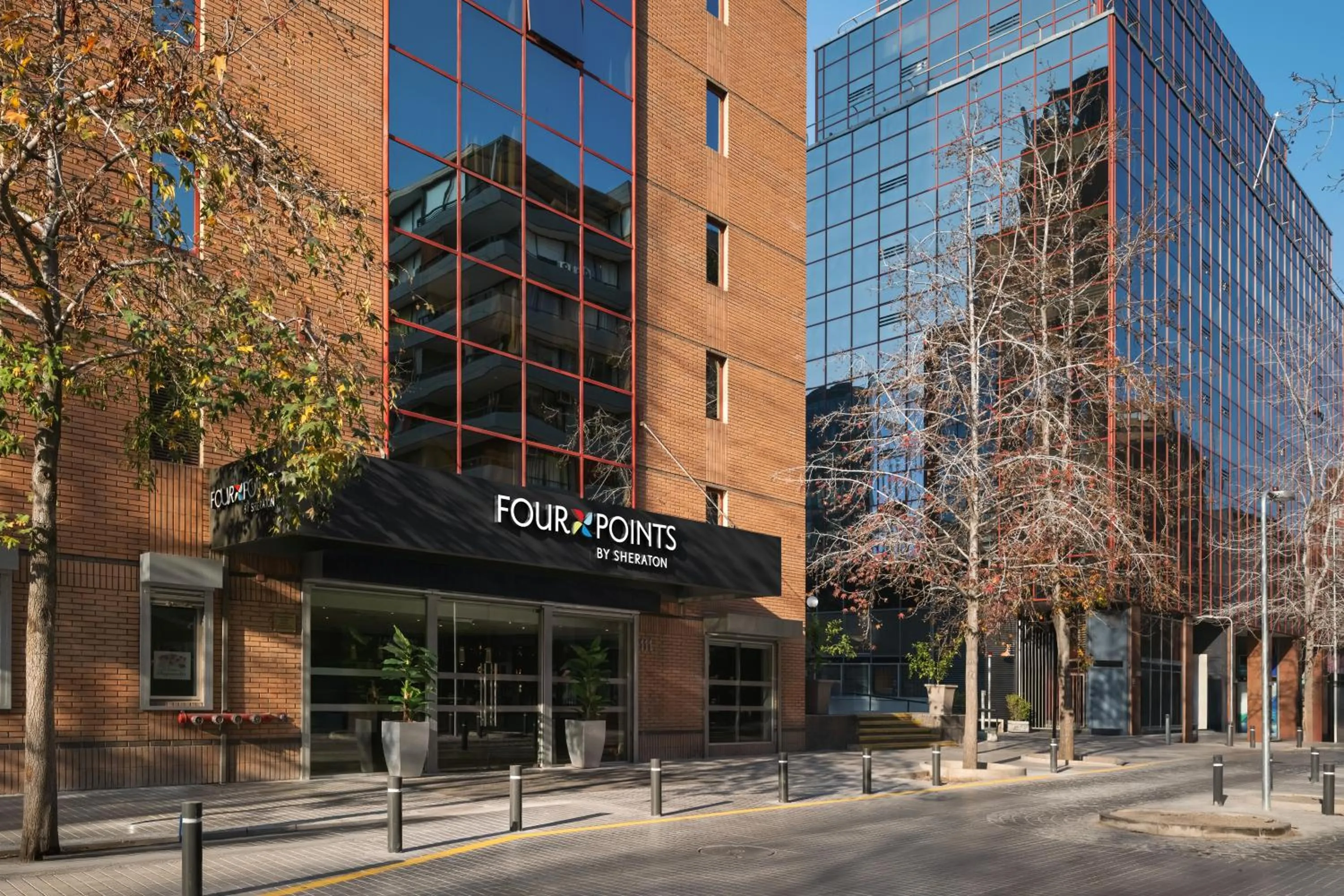 Property building in Four Points by Sheraton Santiago