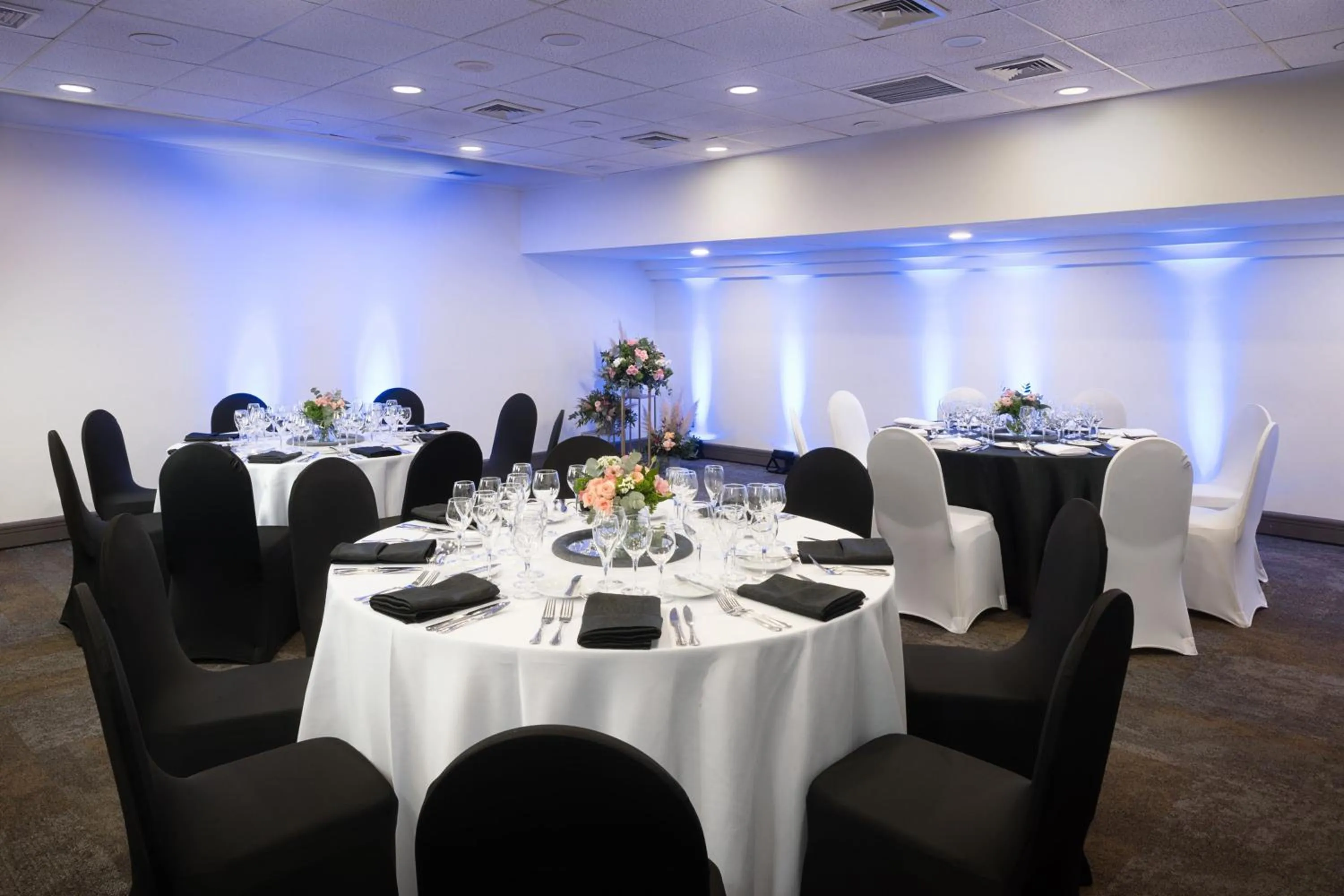 Meeting/conference room in Four Points by Sheraton Santiago