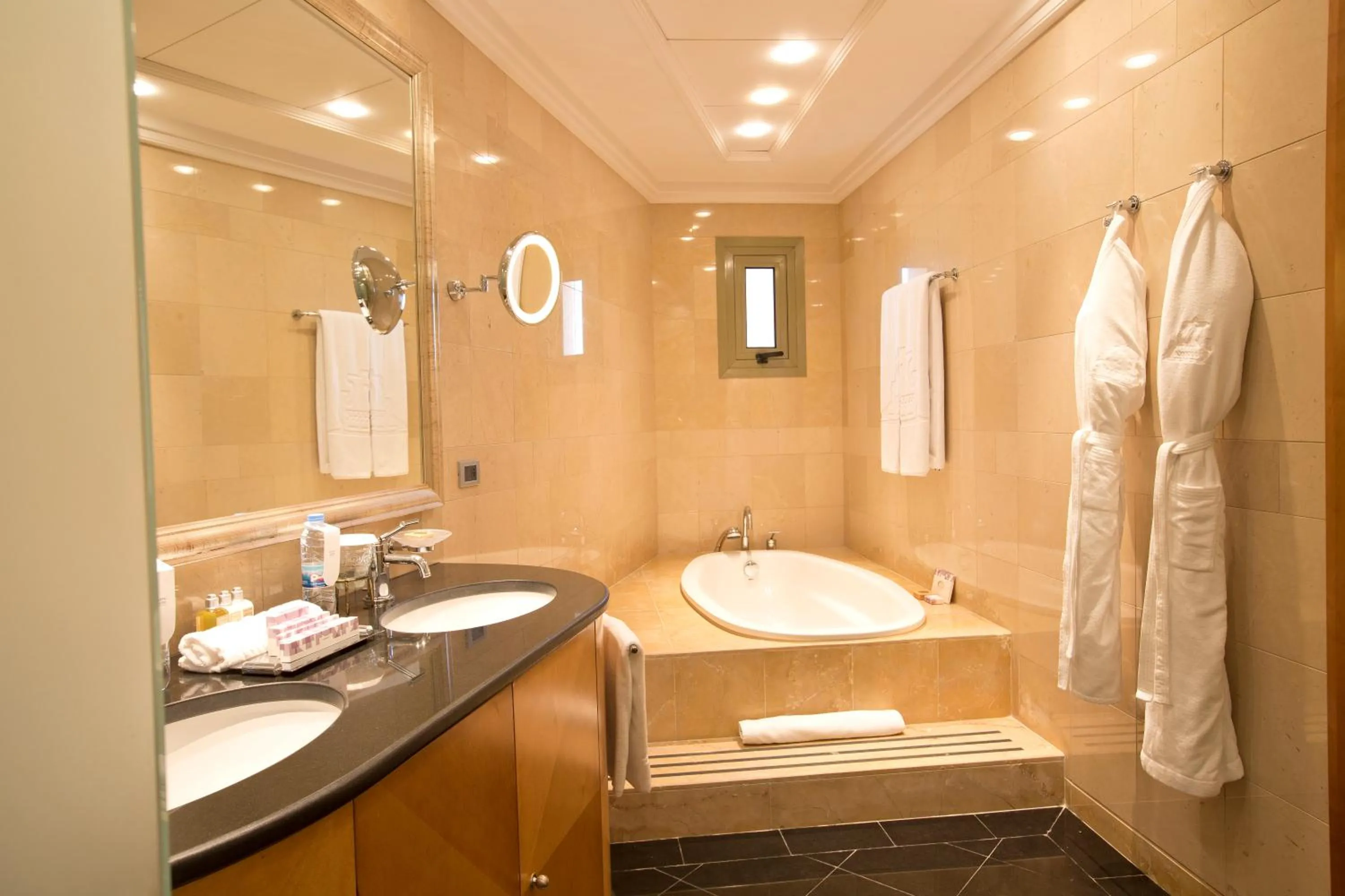 Shower in Phoenicia Residence