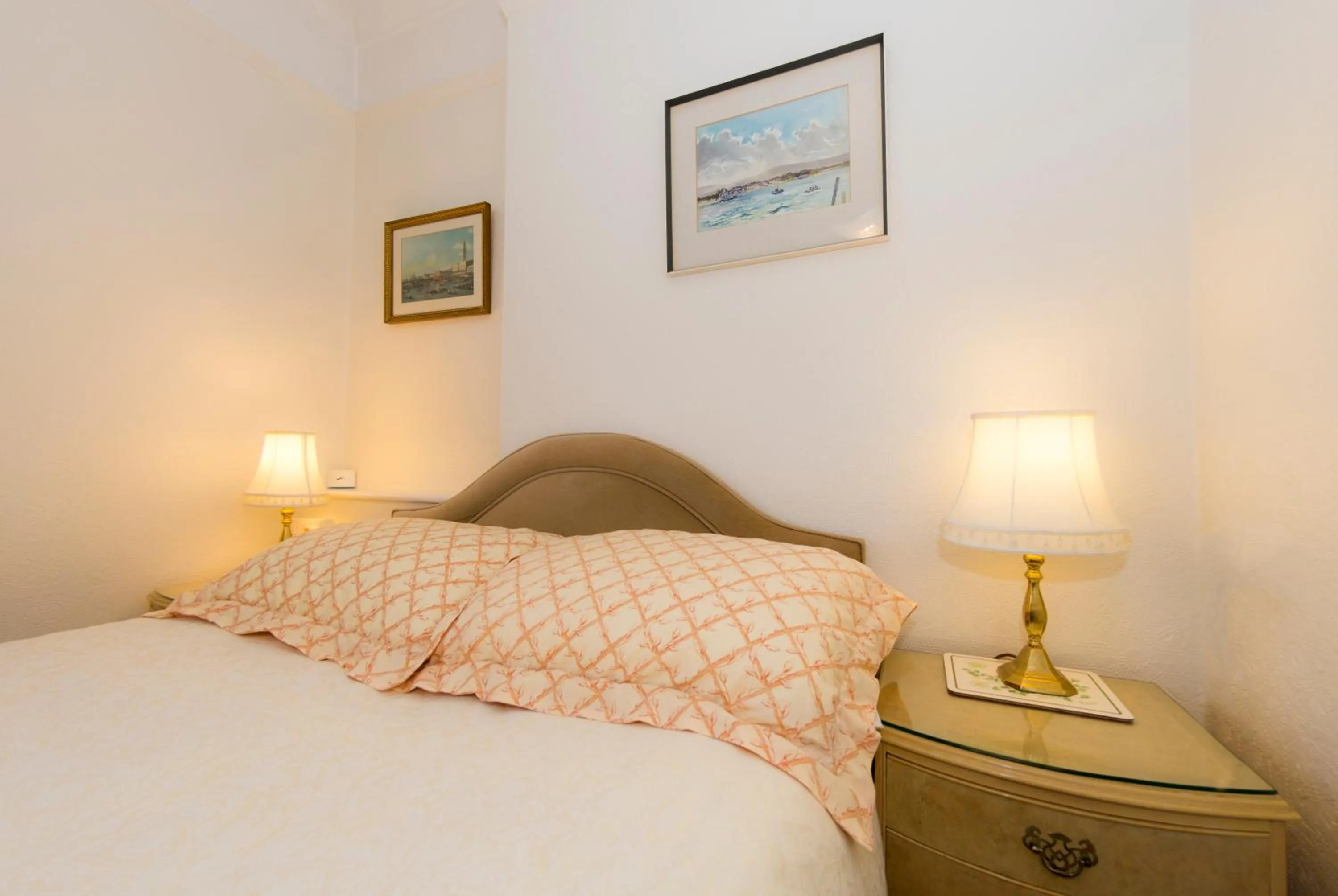 Bed in Shoreline Holiday Accommodation