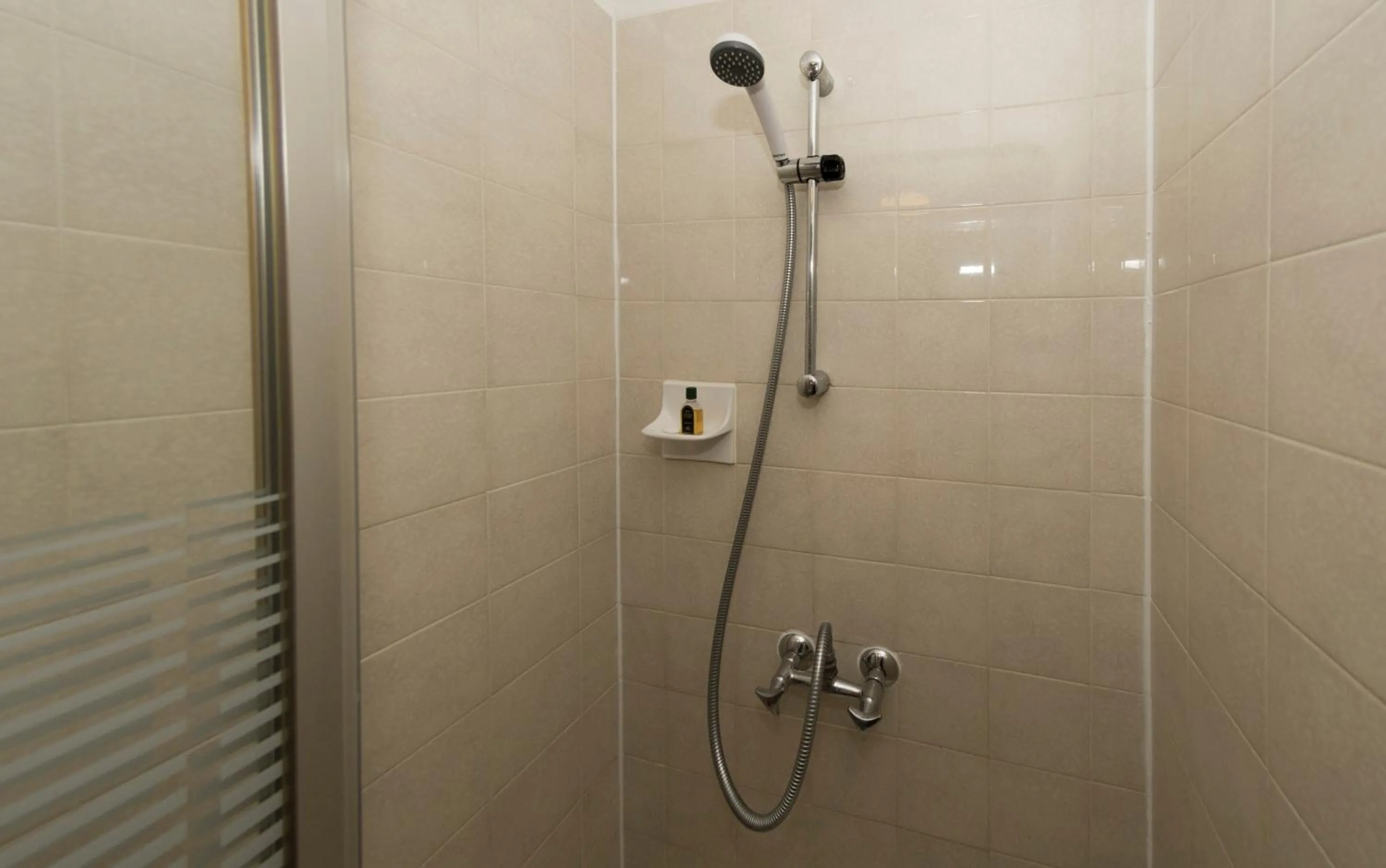 Bathroom in Shoreline Holiday Accommodation