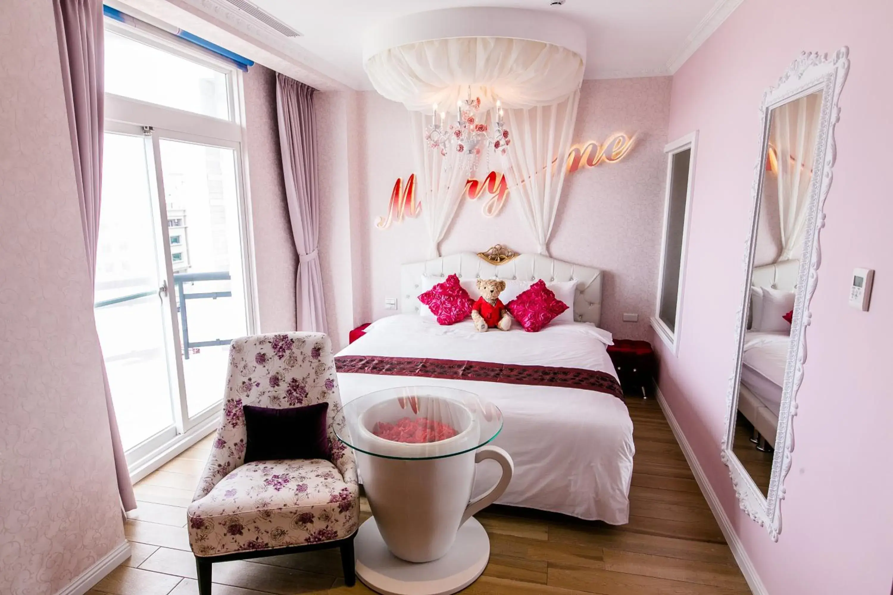 Bed in Jin Pin Hotel Bed in Jin Pin Hotel