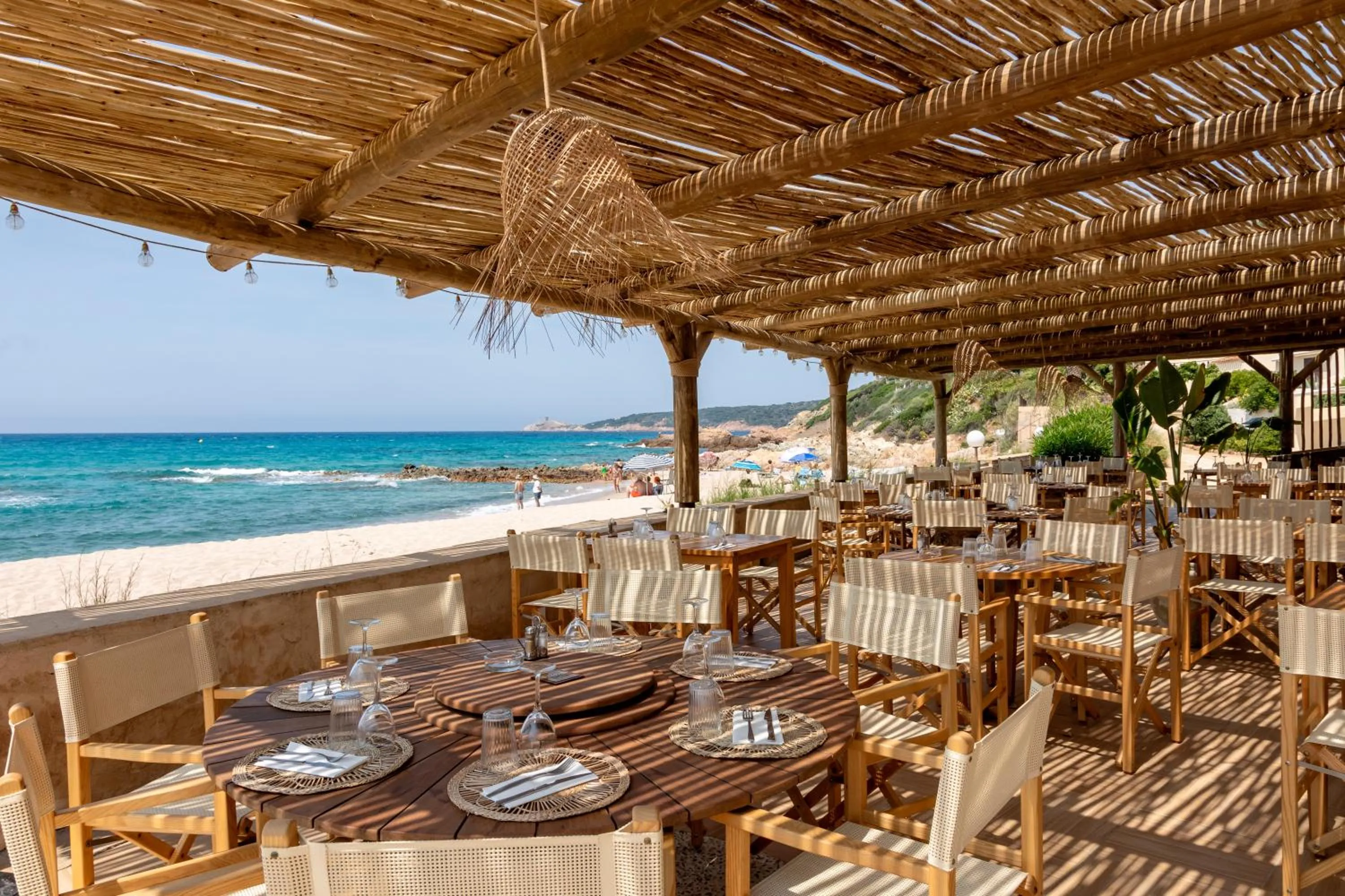 Restaurant/places to eat in Hôtel et Résidence Ta Kladia - Omigna