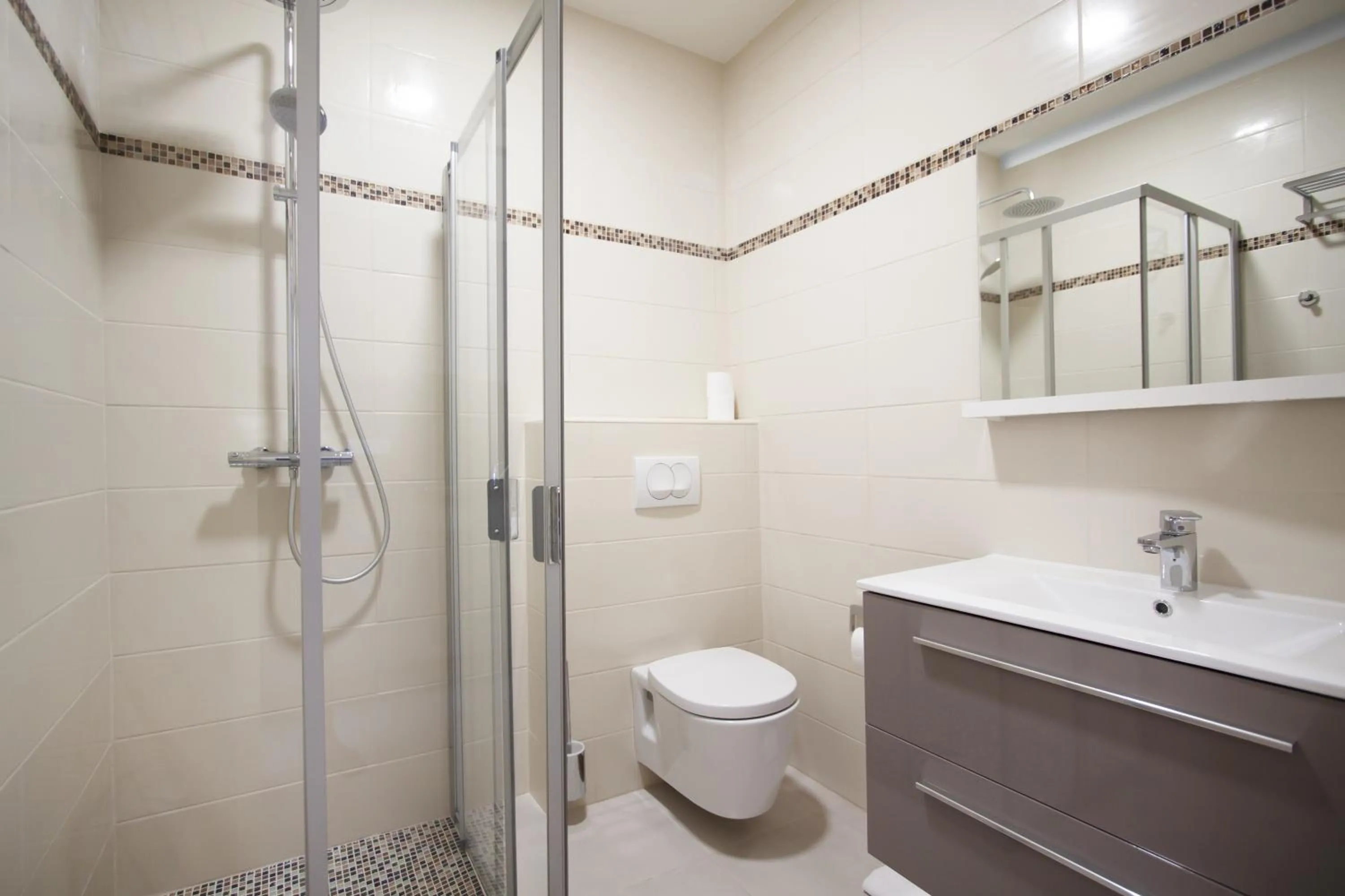 Bathroom in Hôtel et Résidence Ta Kladia - Omigna