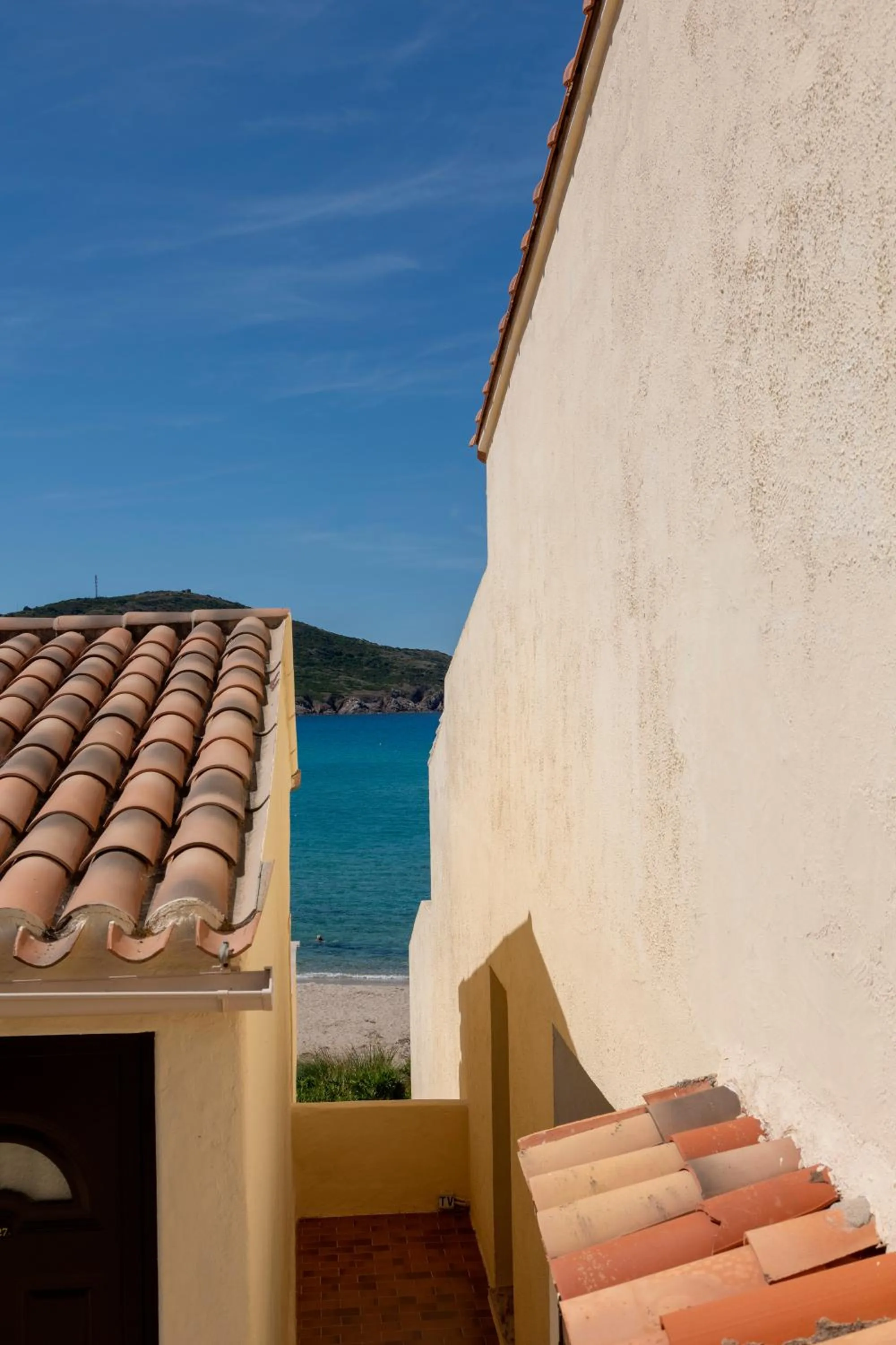 Property building in Hôtel et Résidence Ta Kladia - Omigna