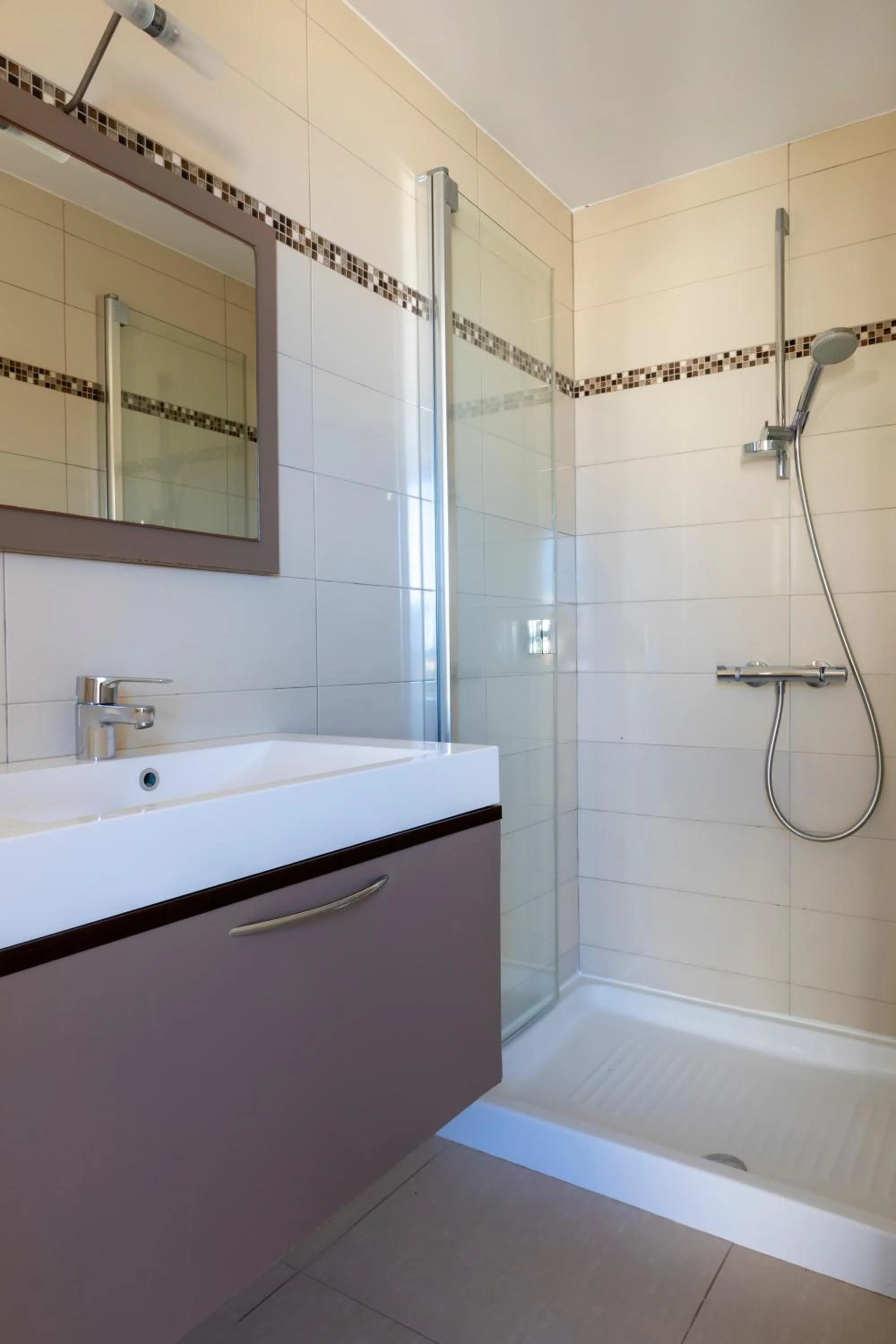 Bathroom in Hôtel et Résidence Ta Kladia - Omigna