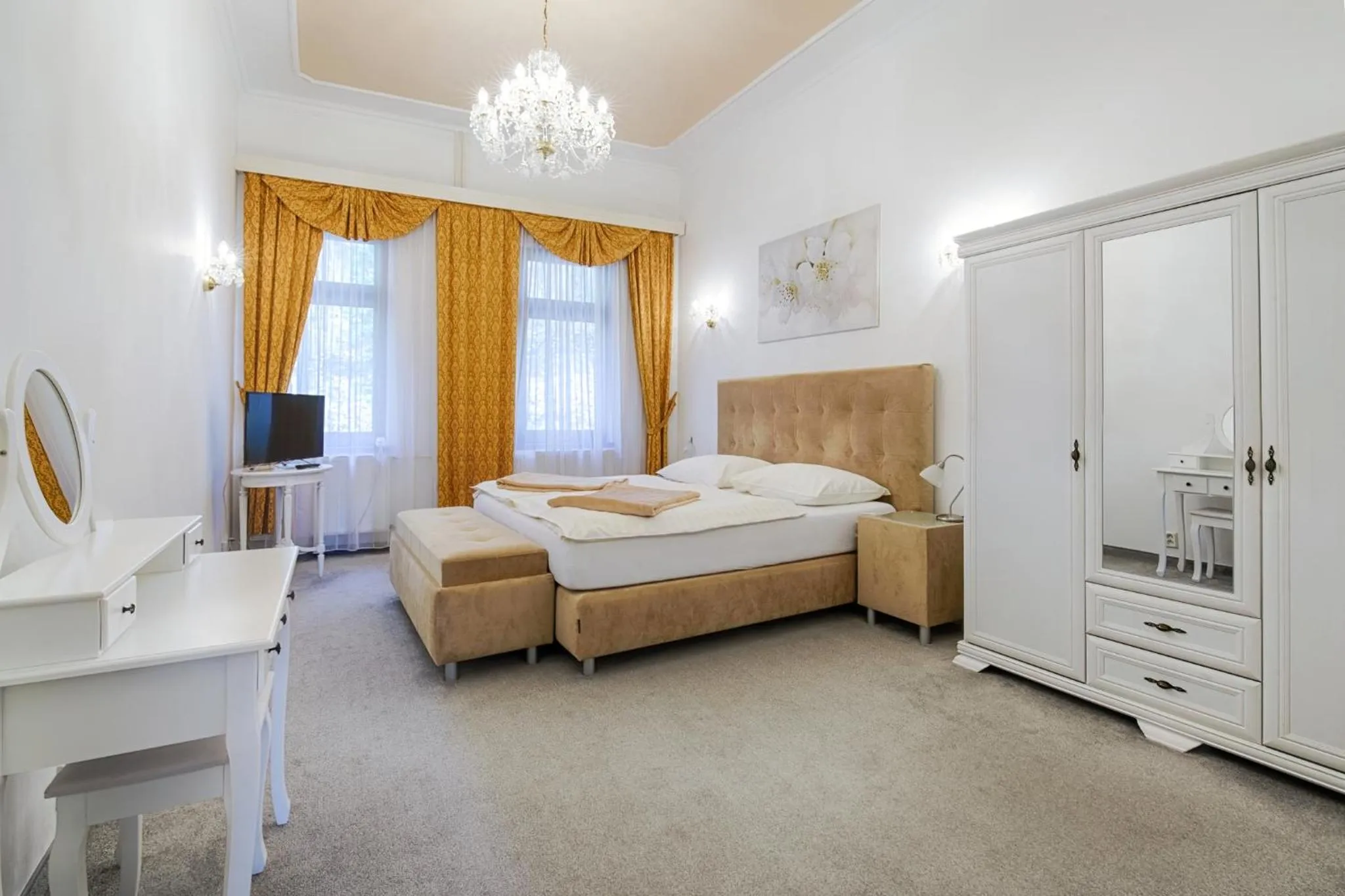 Photo of the whole room, Bed in LD Morava