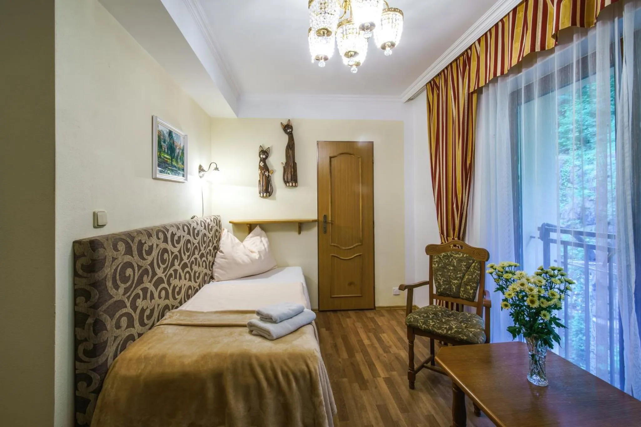 Photo of the whole room, Bed in LD Morava