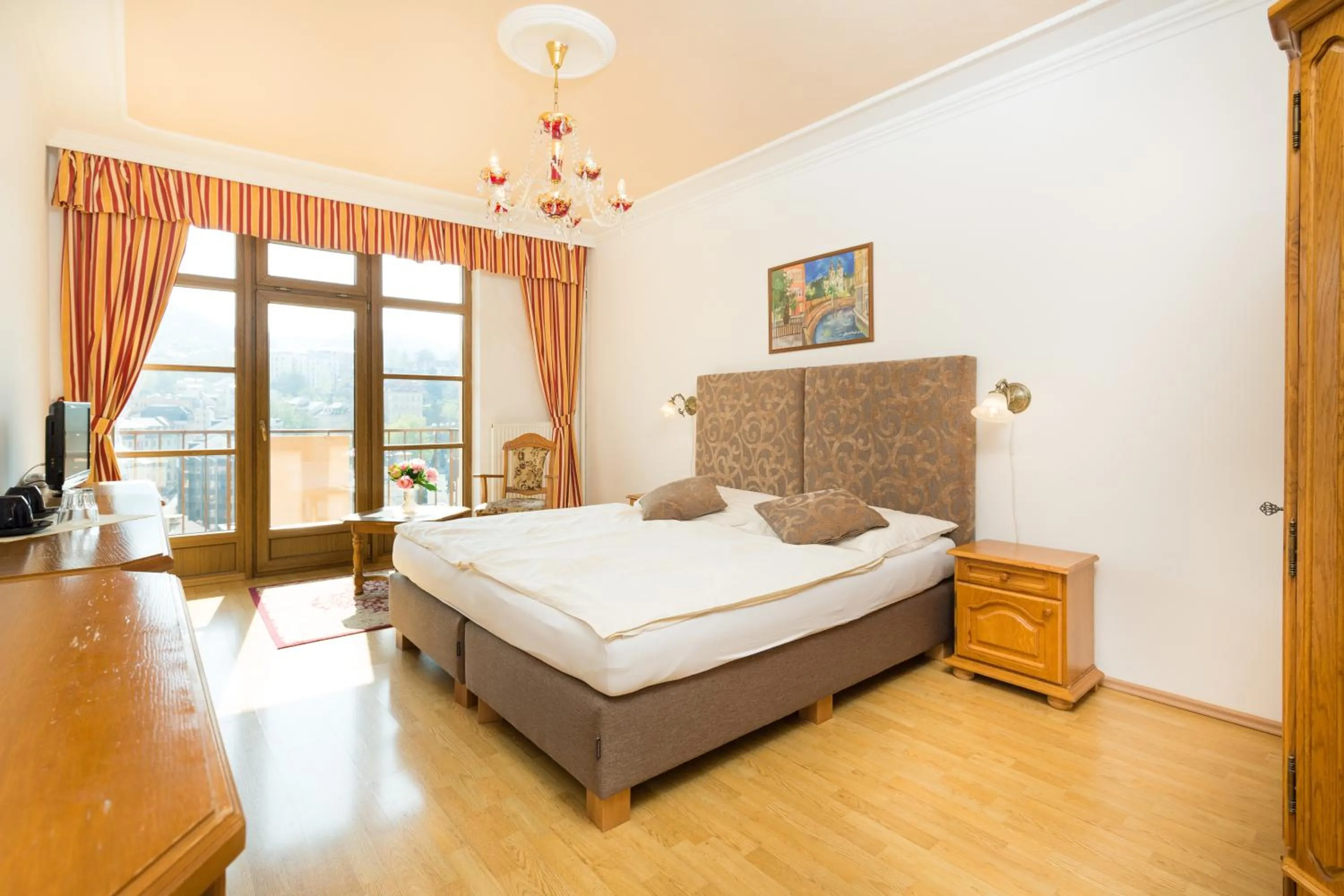 Photo of the whole room, Bed in LD Morava