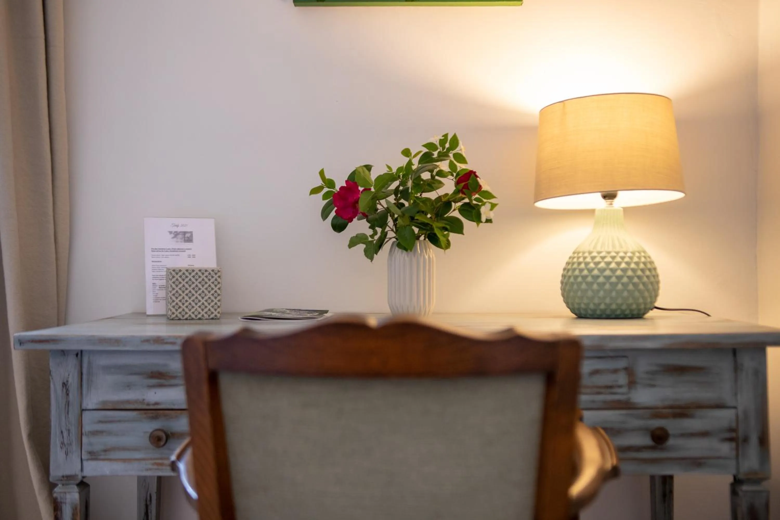 Decorative detail in Le Jardin de Mazan