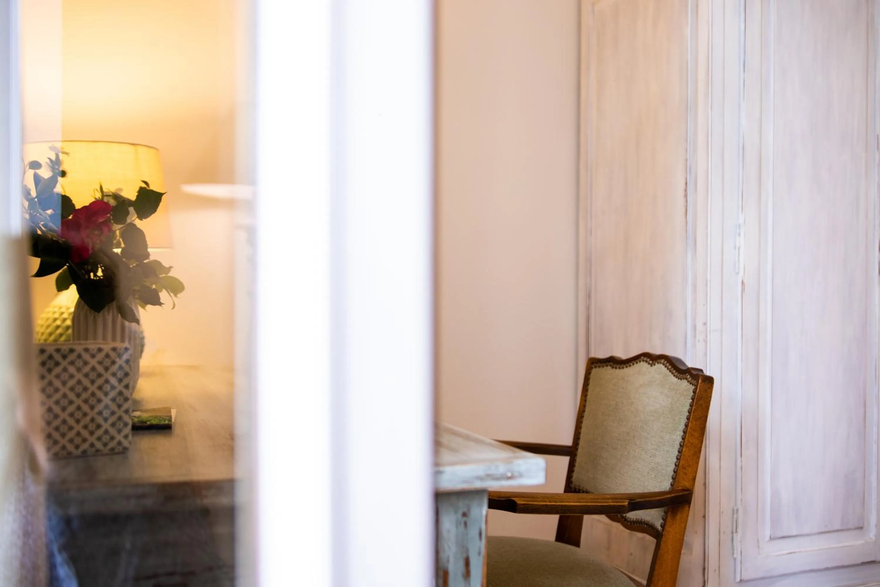 Decorative detail in Le Jardin de Mazan