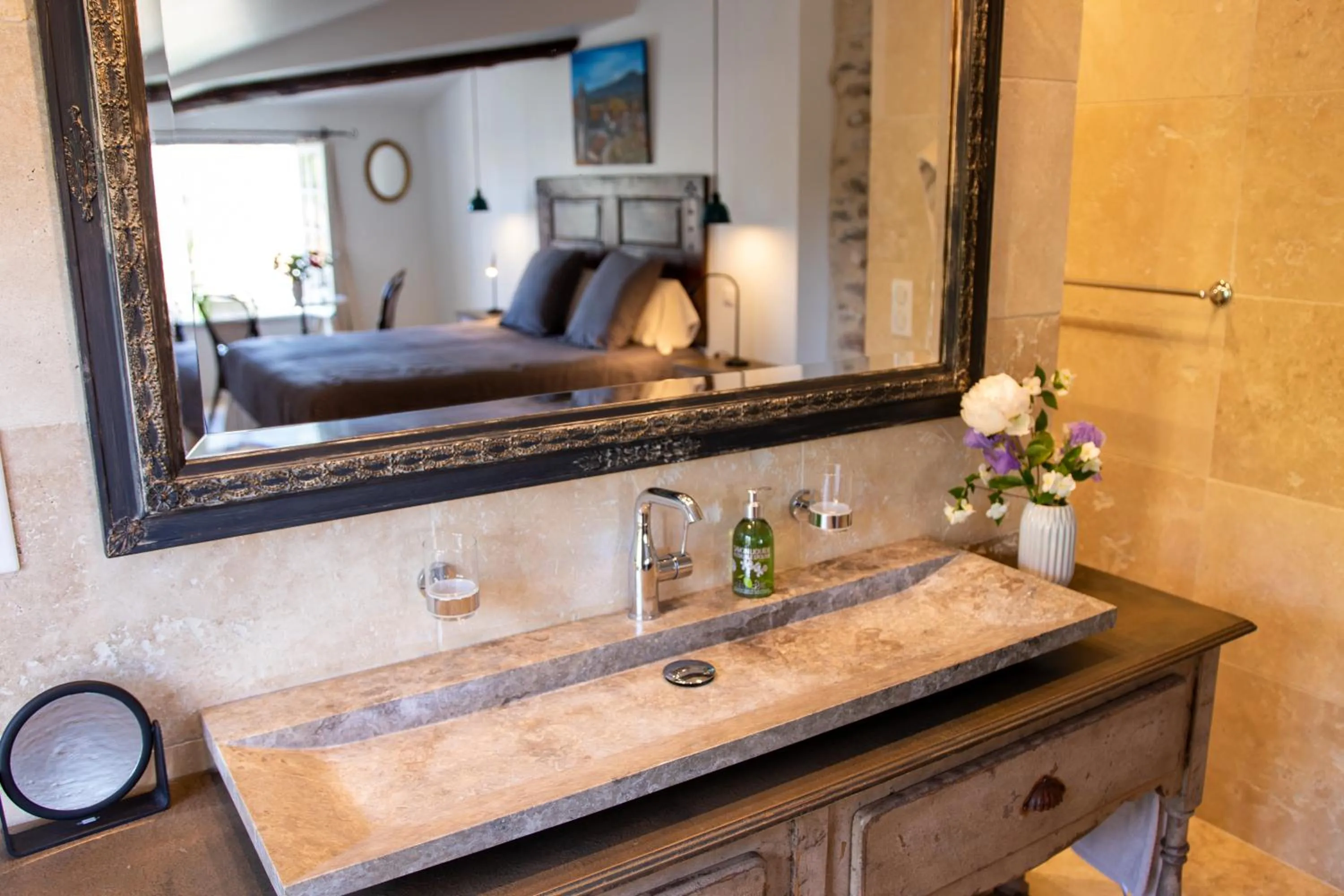 Decorative detail, Bed in Le Jardin de Mazan