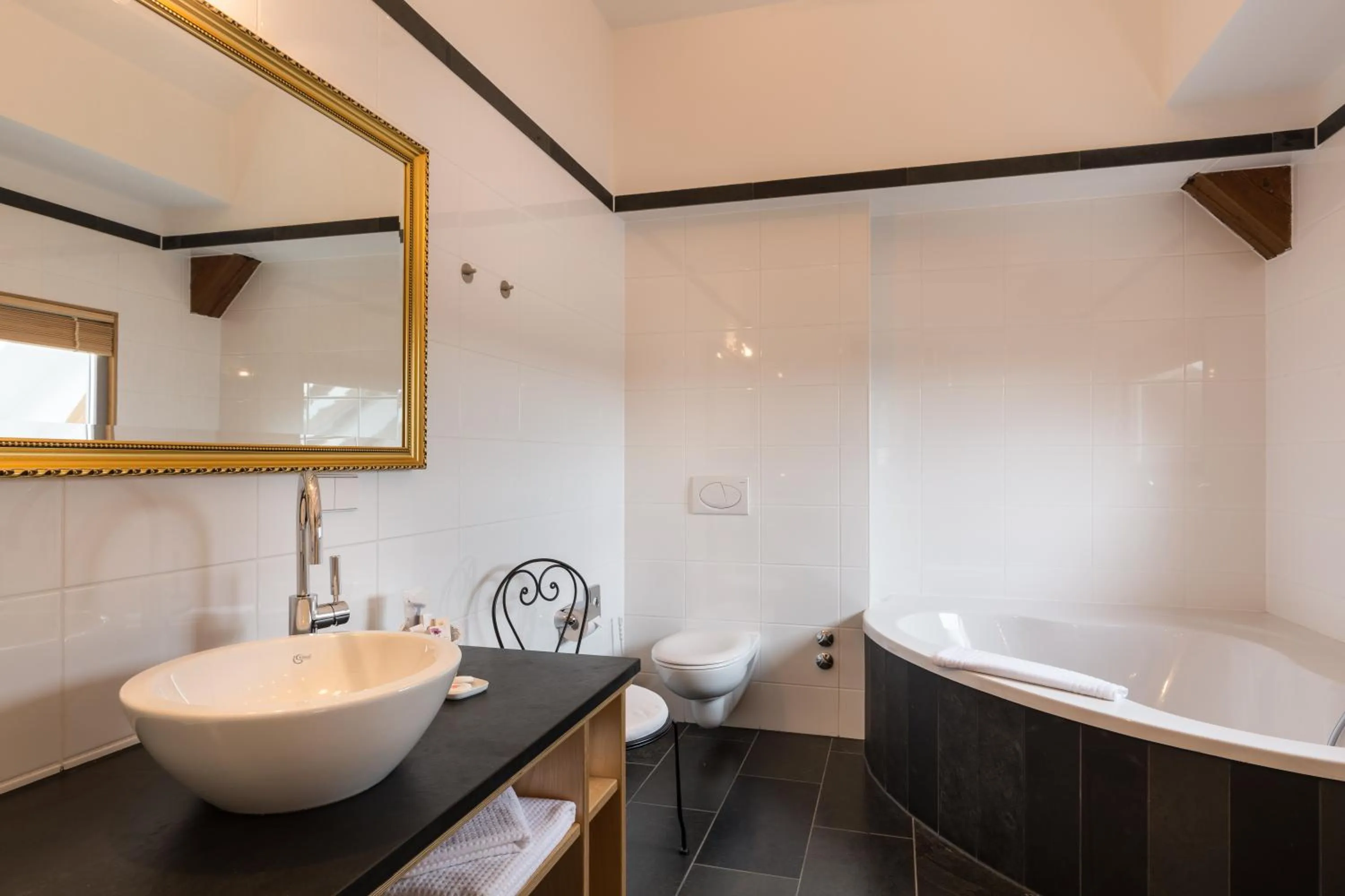 Hotel Restaurant Vinothek LAMM