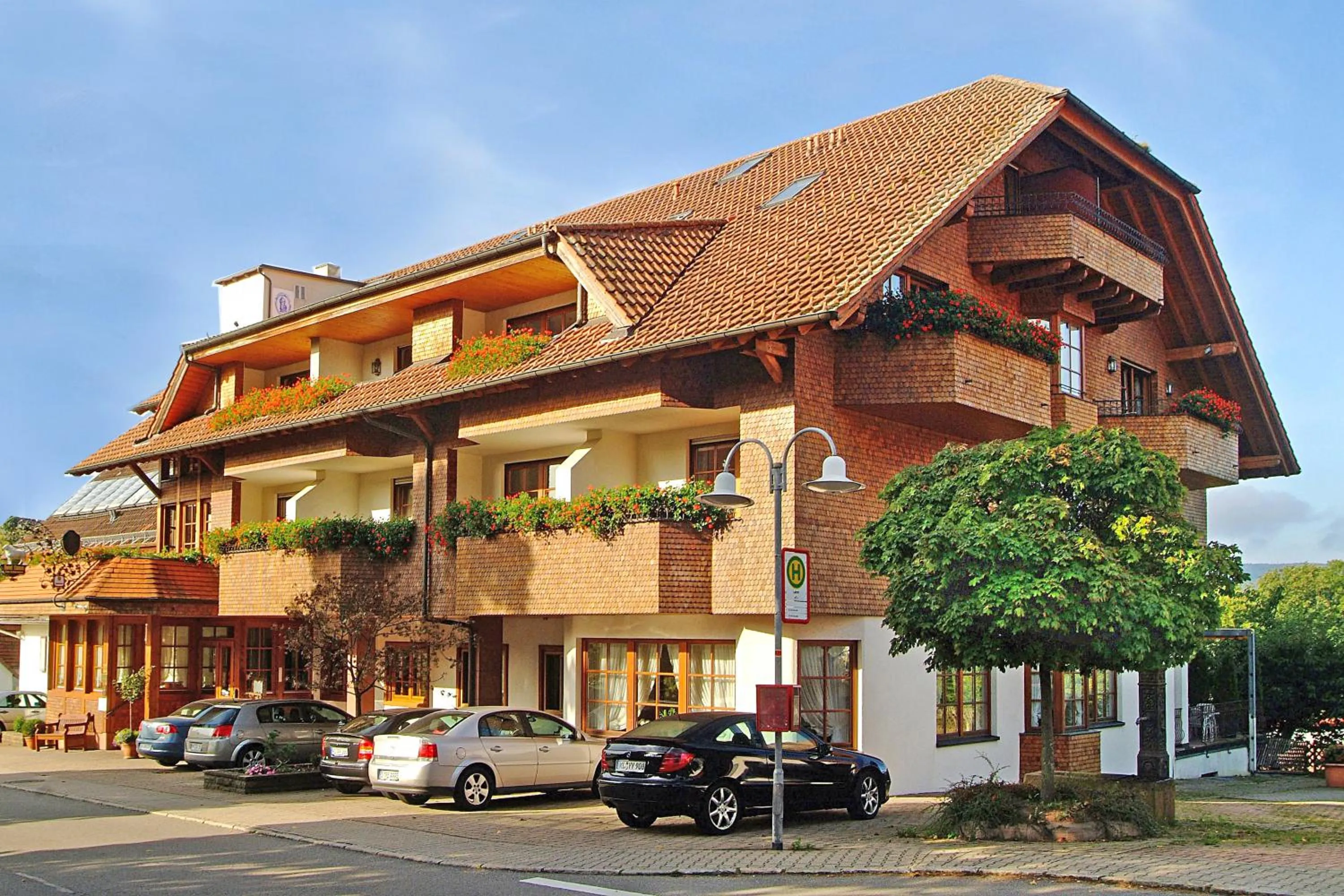 Property building in Hotel Restaurant Vinothek LAMM