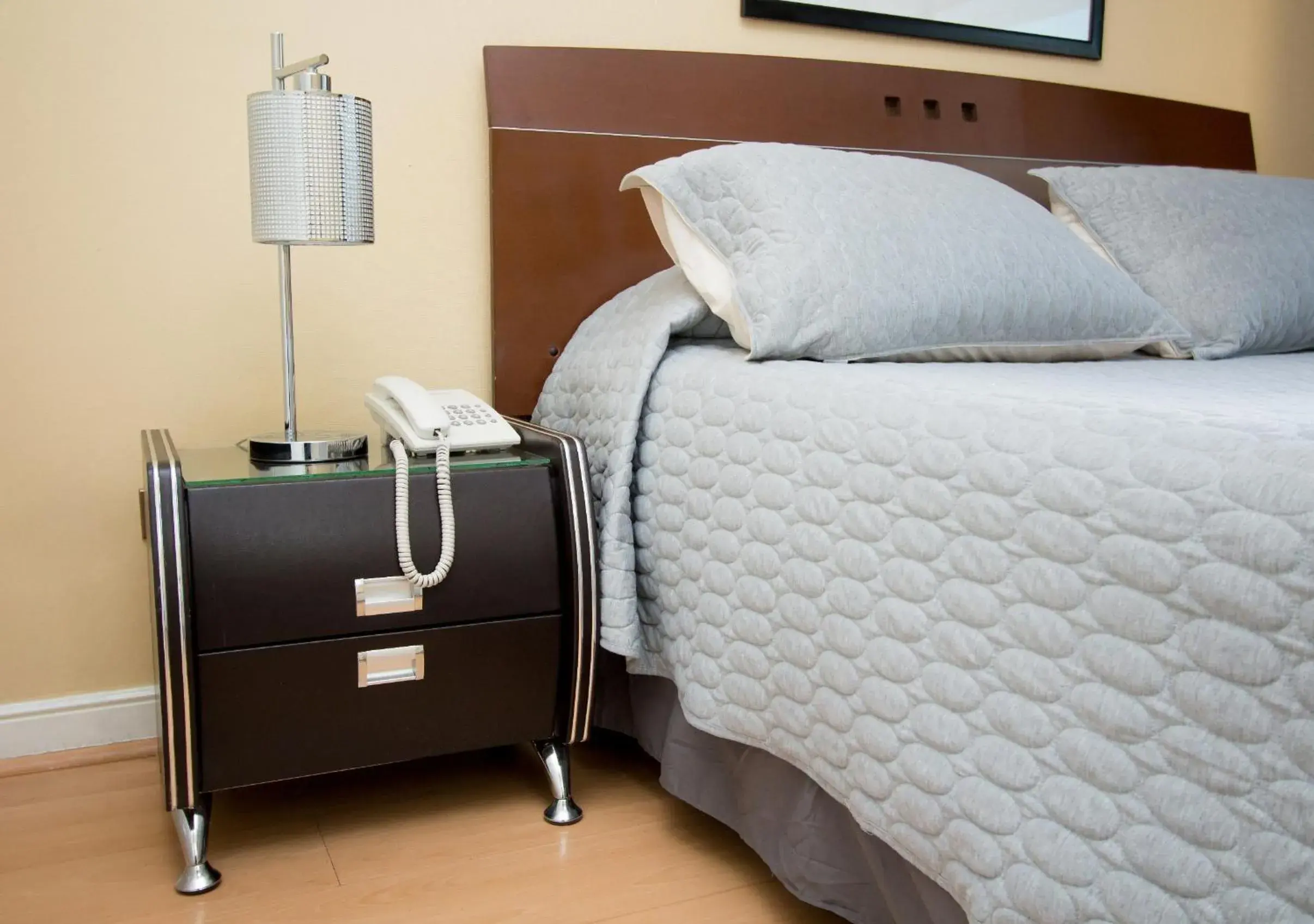 Two-Bedroom Apartment - single occupancy in Santa Magdalena Apartments Two-Bedroom Apartment - single occupancy in Santa Magdalena Apartments