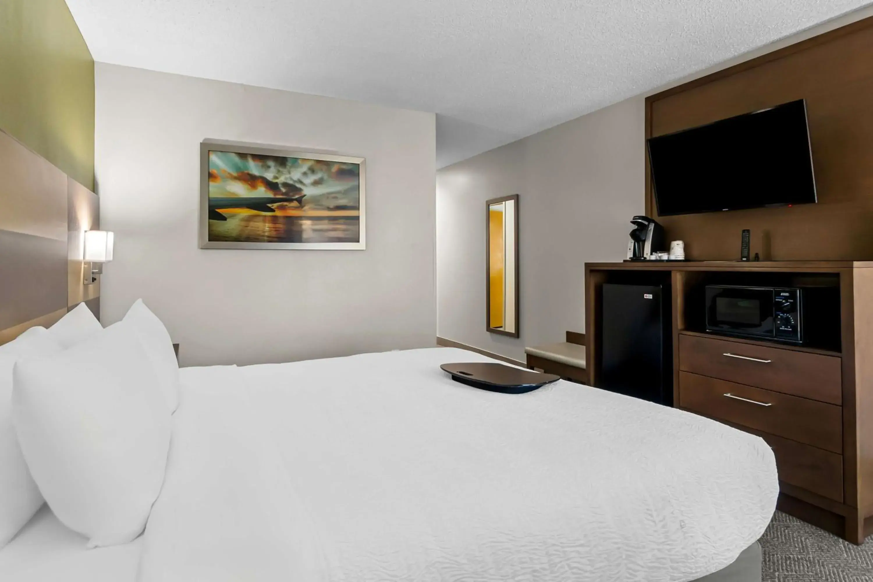 Bedroom, Bed in Best Western Niceville - Eglin AFB Hotel Bedroom, Bed in Best Western Niceville - Eglin AFB Hotel