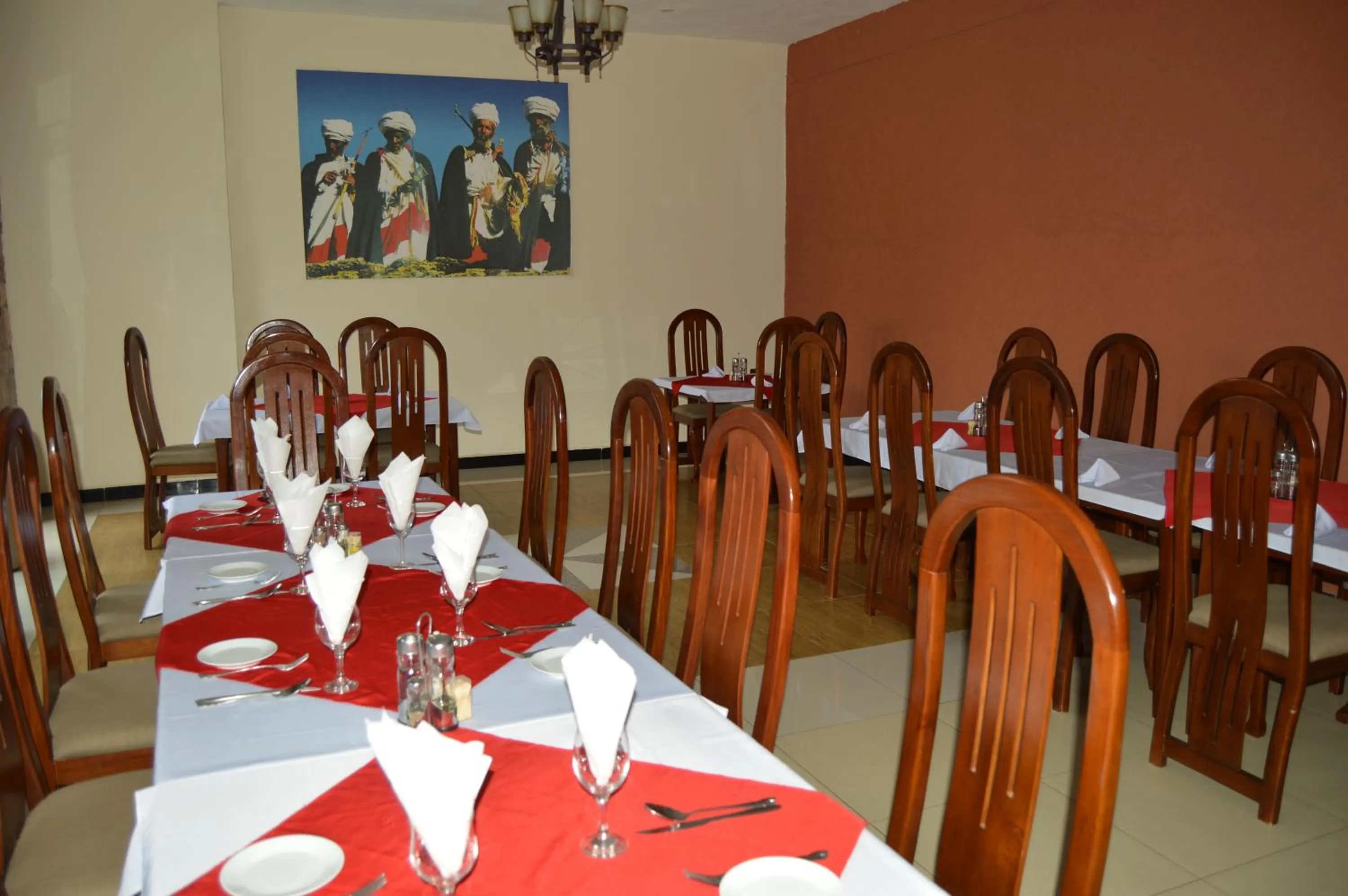 Restaurant/places to eat in Harbe Hotel