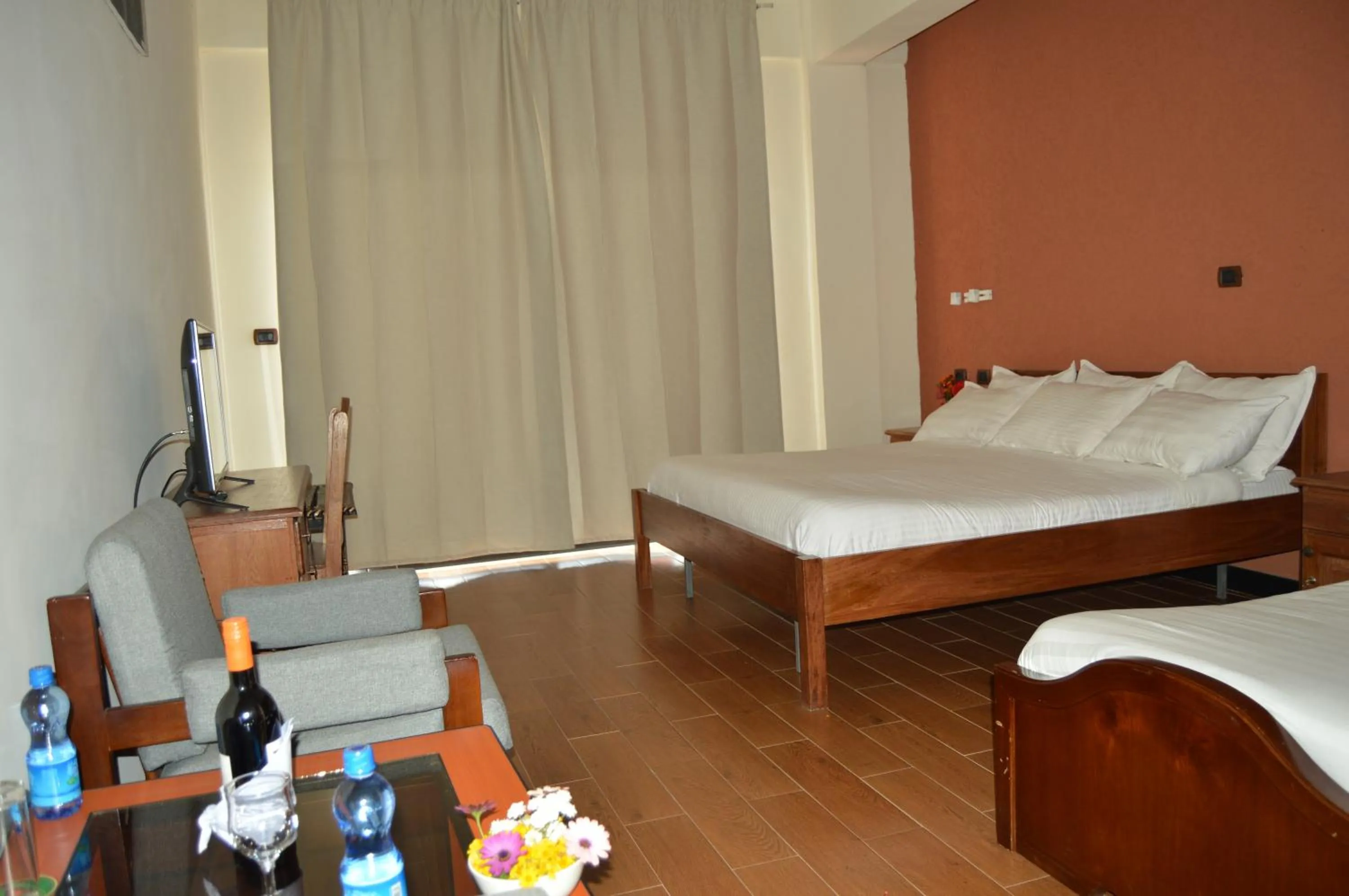 Bedroom, Bed in Harbe Hotel