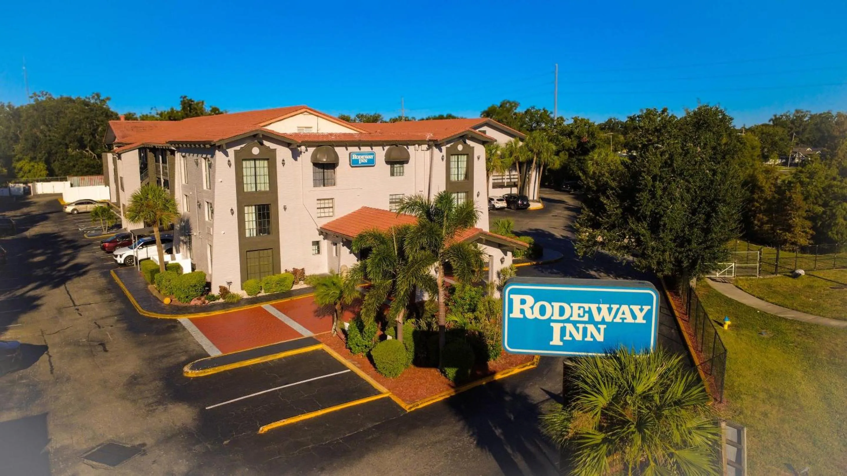 Property building in Rodeway Inn Near Ybor City - Casino