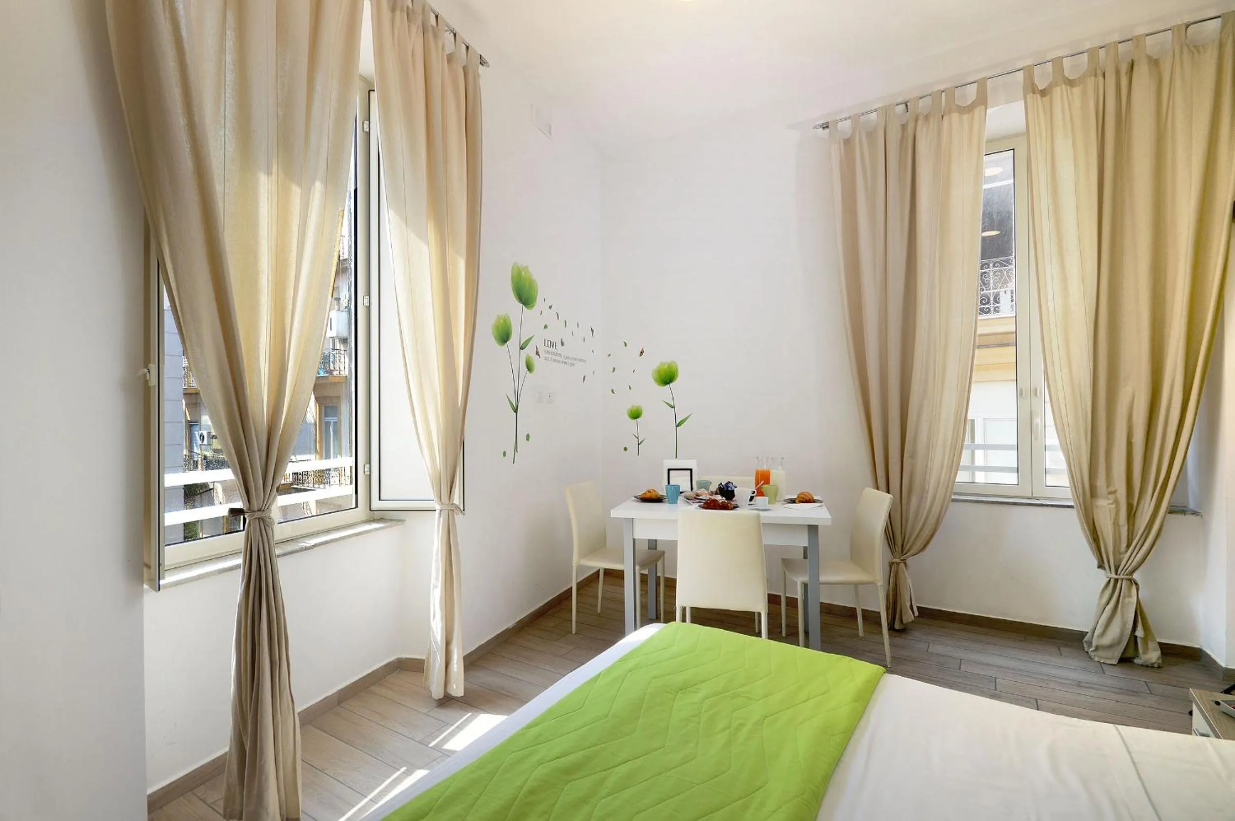 Photo of the whole room, Bed in B&B Funikuli Funikula