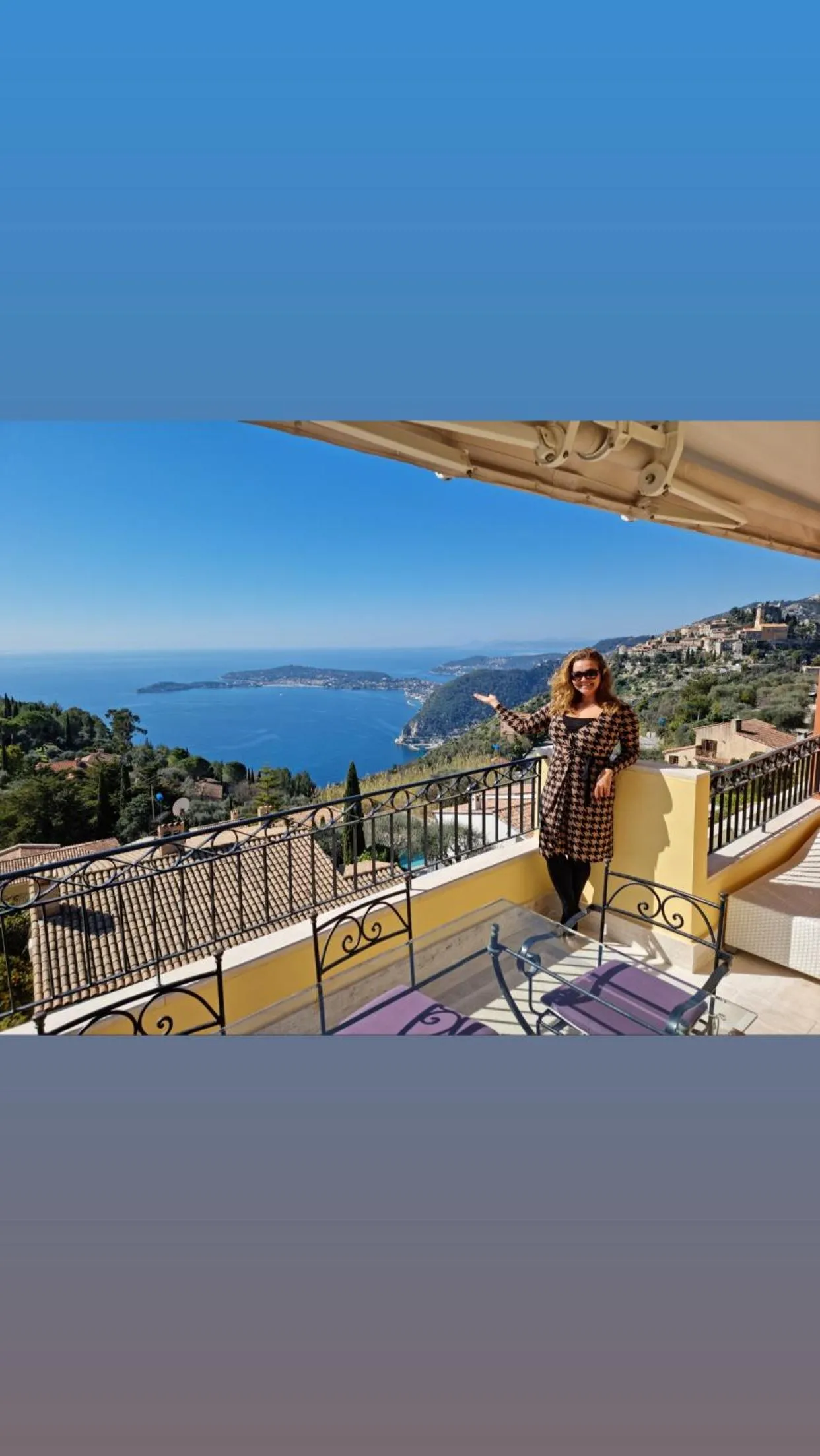 Sunny Panoramic Balcony