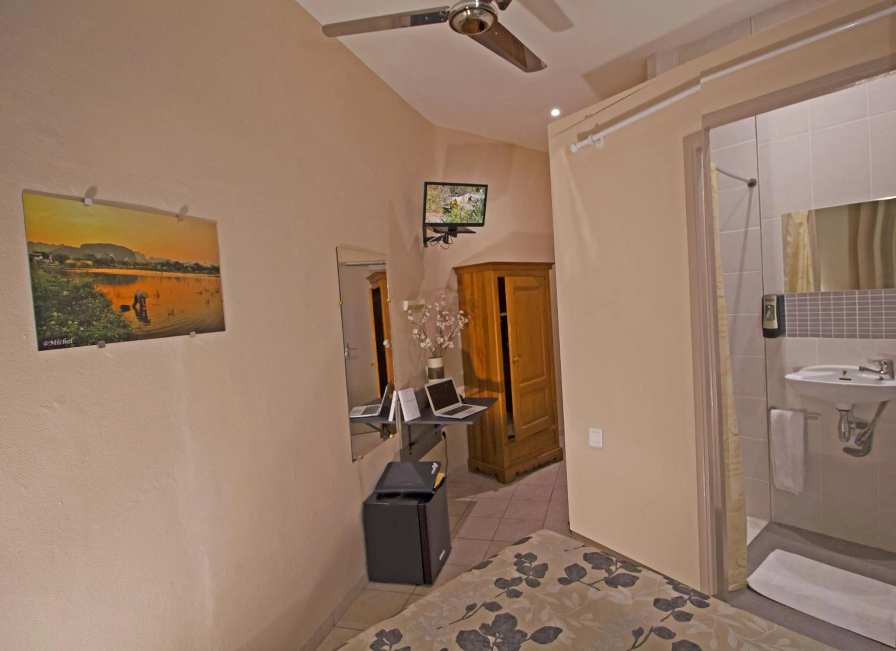 Bedroom in Le Strasbourg Hotel