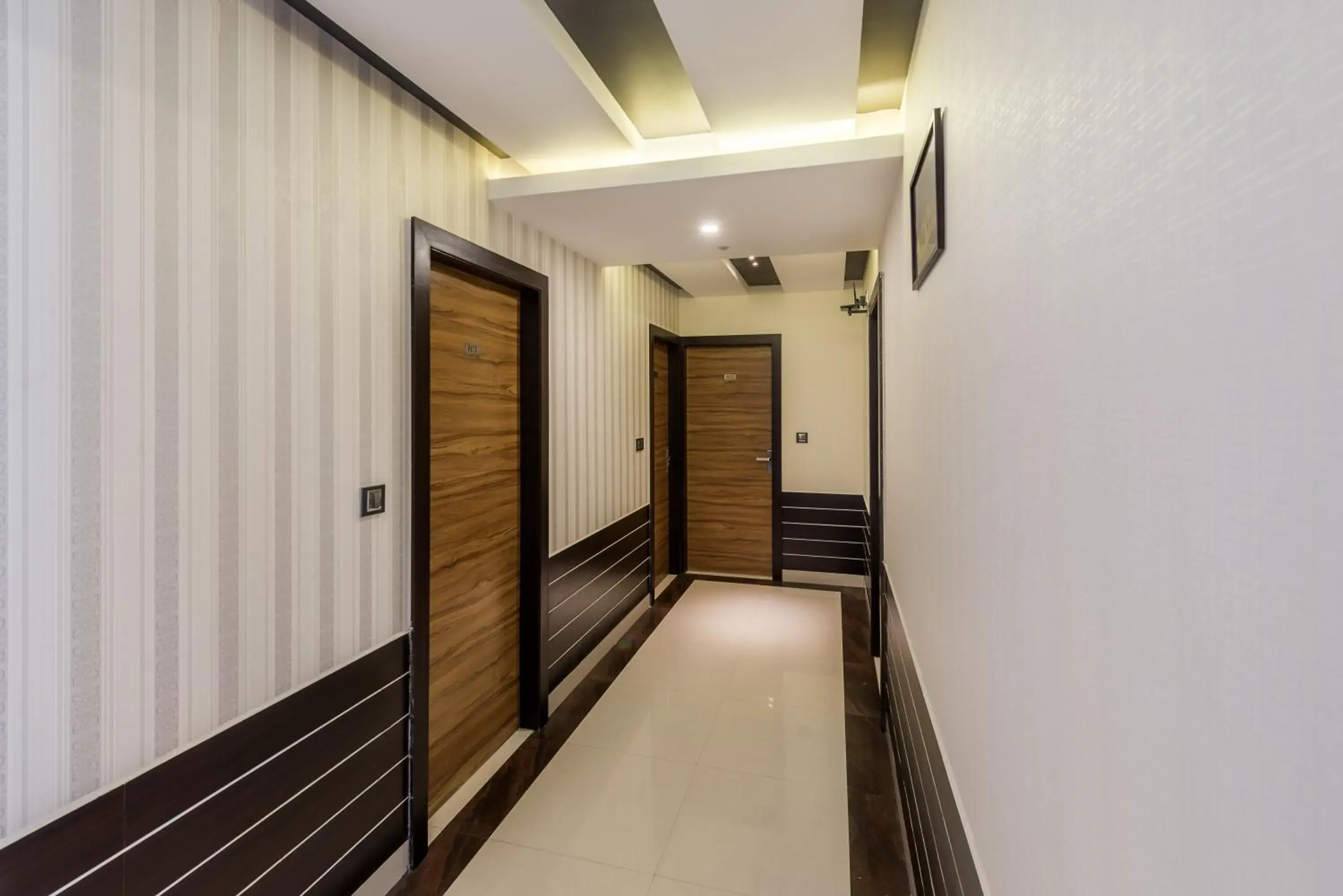 Lobby or reception in Treebo Raj Premier, Indiranagar Lobby or reception in Treebo Raj Premier, Indiranagar