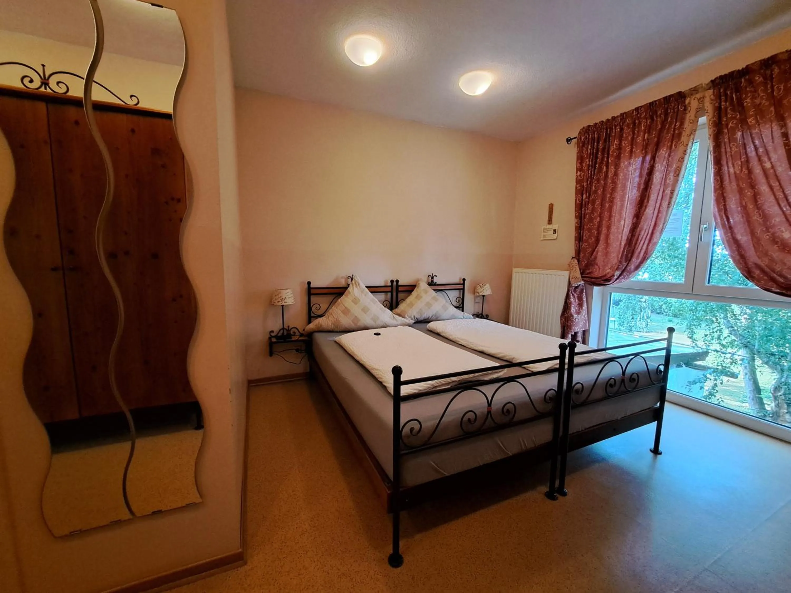 Photo of the whole room, Bed in Mediterran Hotel Juwel