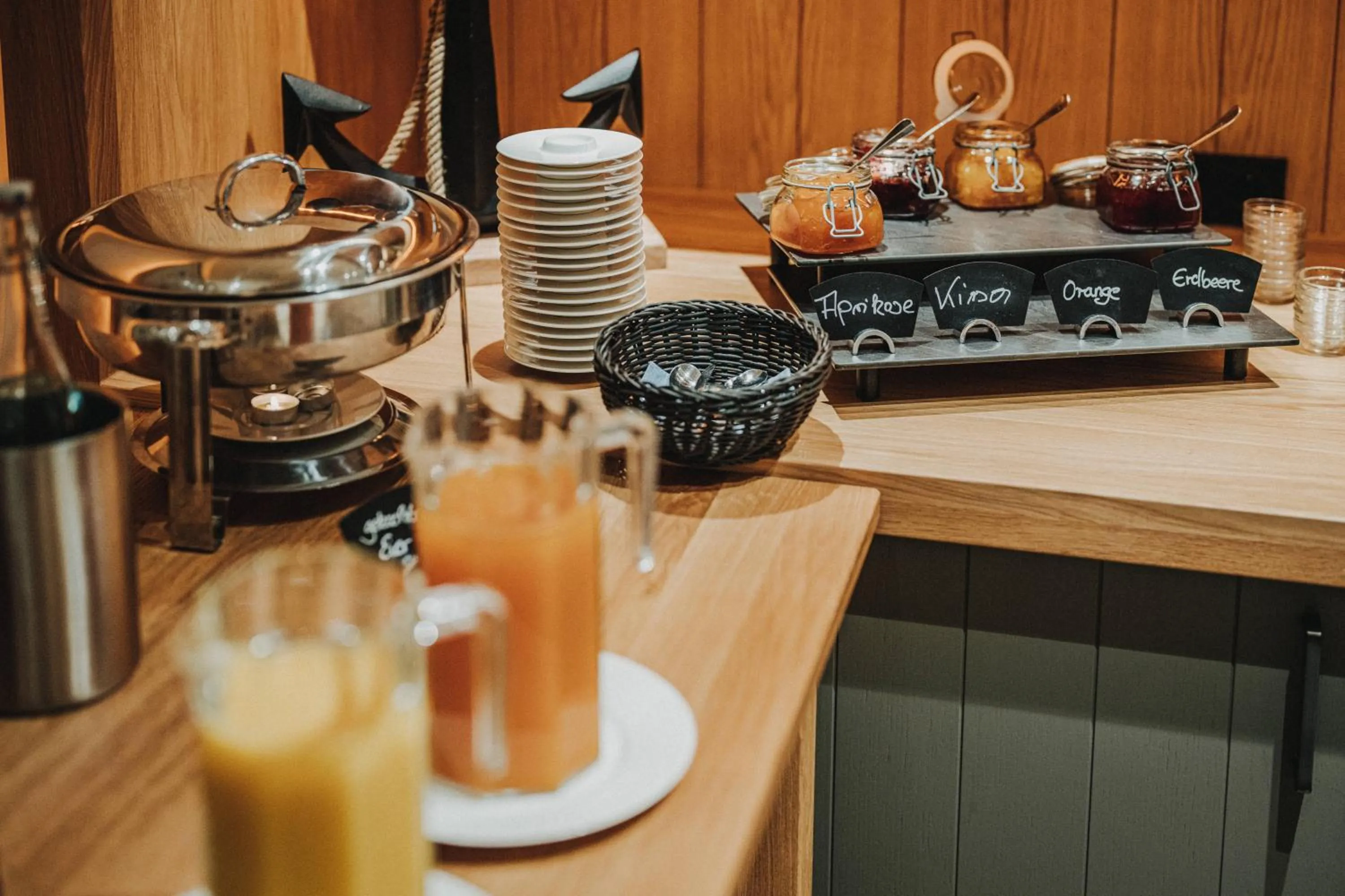 Buffet breakfast in Hotel Graf Bentinck