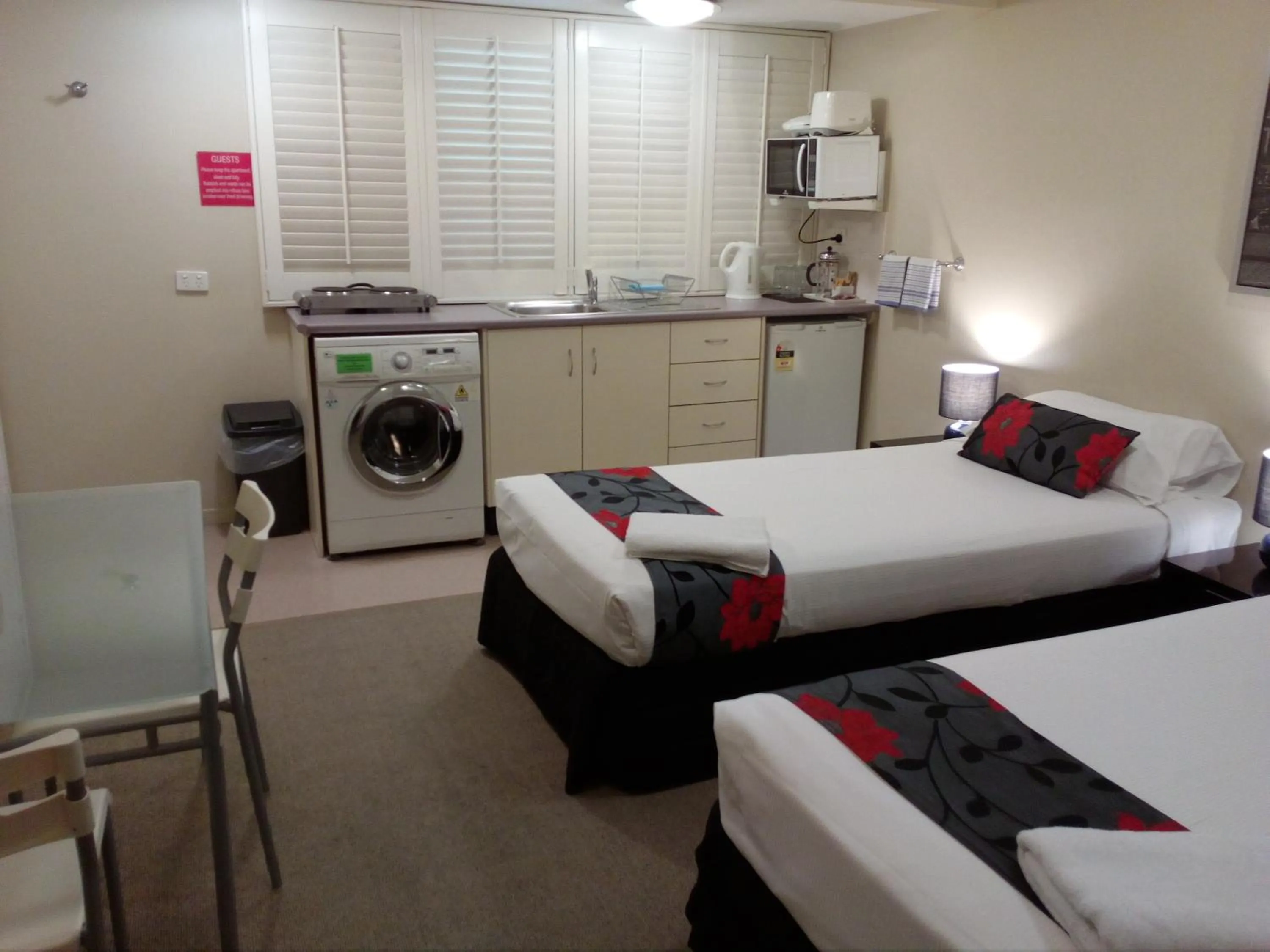 Photo of the whole room, Bed in Brisbane Street Studios