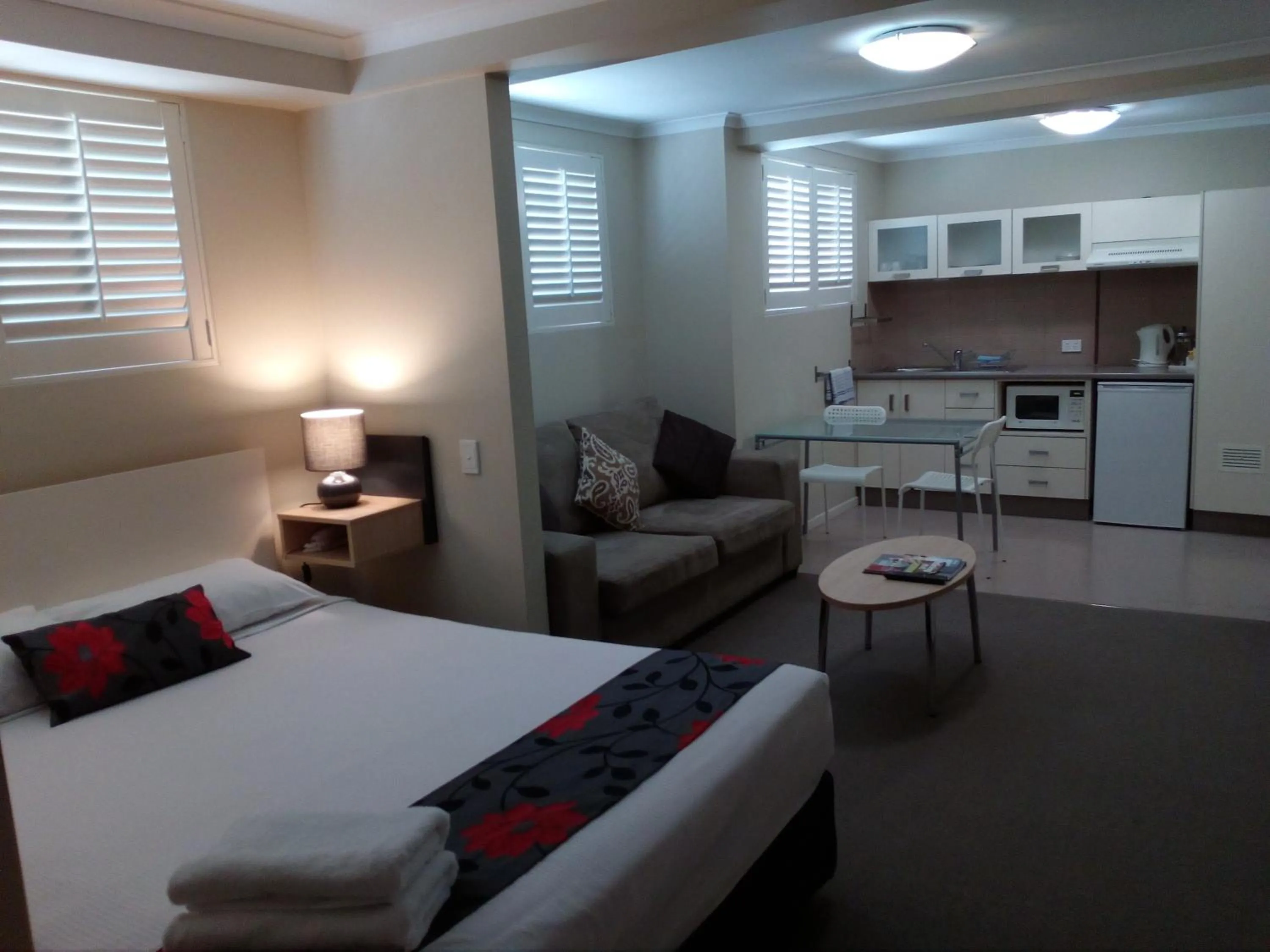 Photo of the whole room, Bed in Brisbane Street Studios