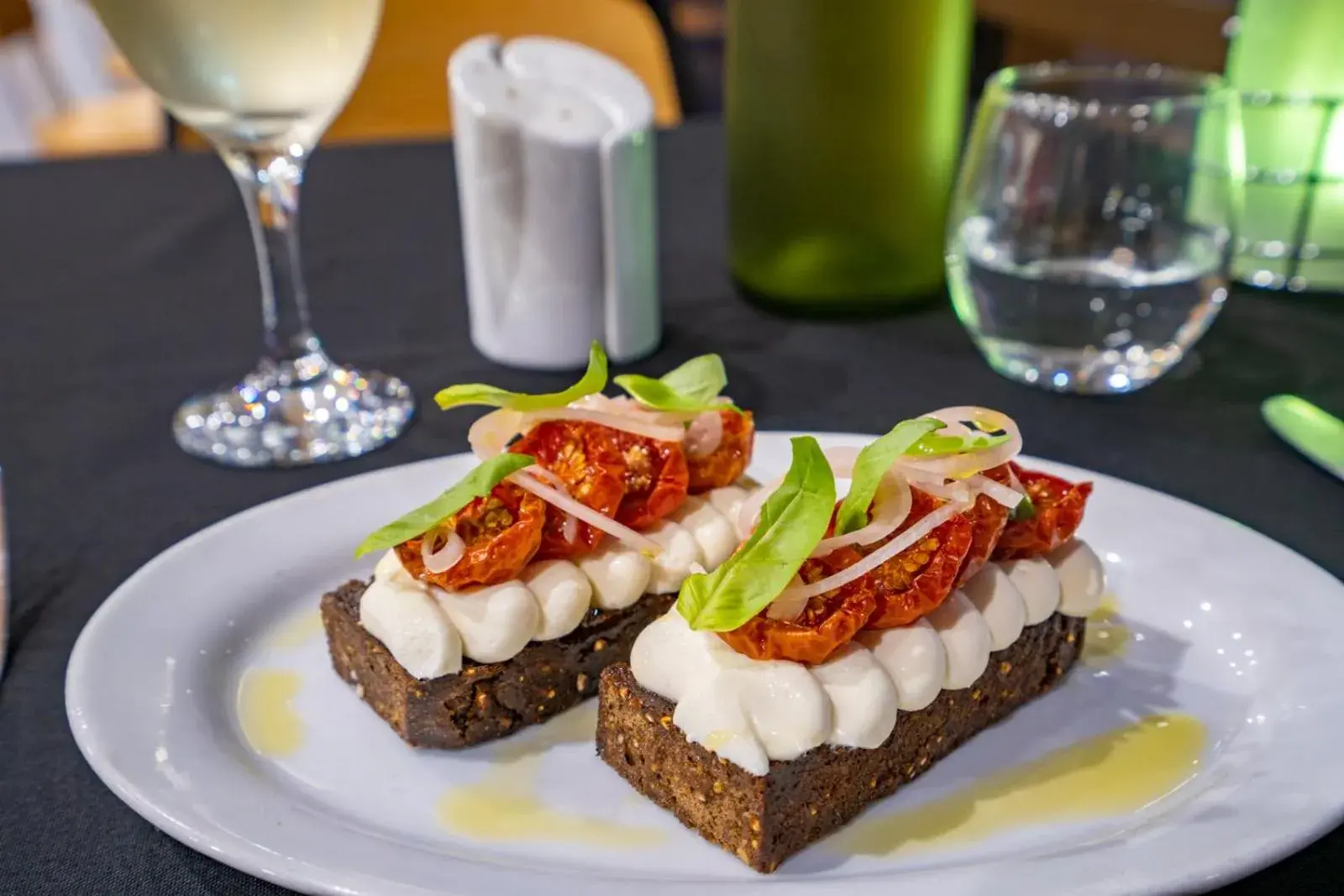 Restaurant/places to eat in Hospitality Esperance SureStay Collection by Best Western Restaurant/places to eat in Hospitality Esperance SureStay Collection by Best Western