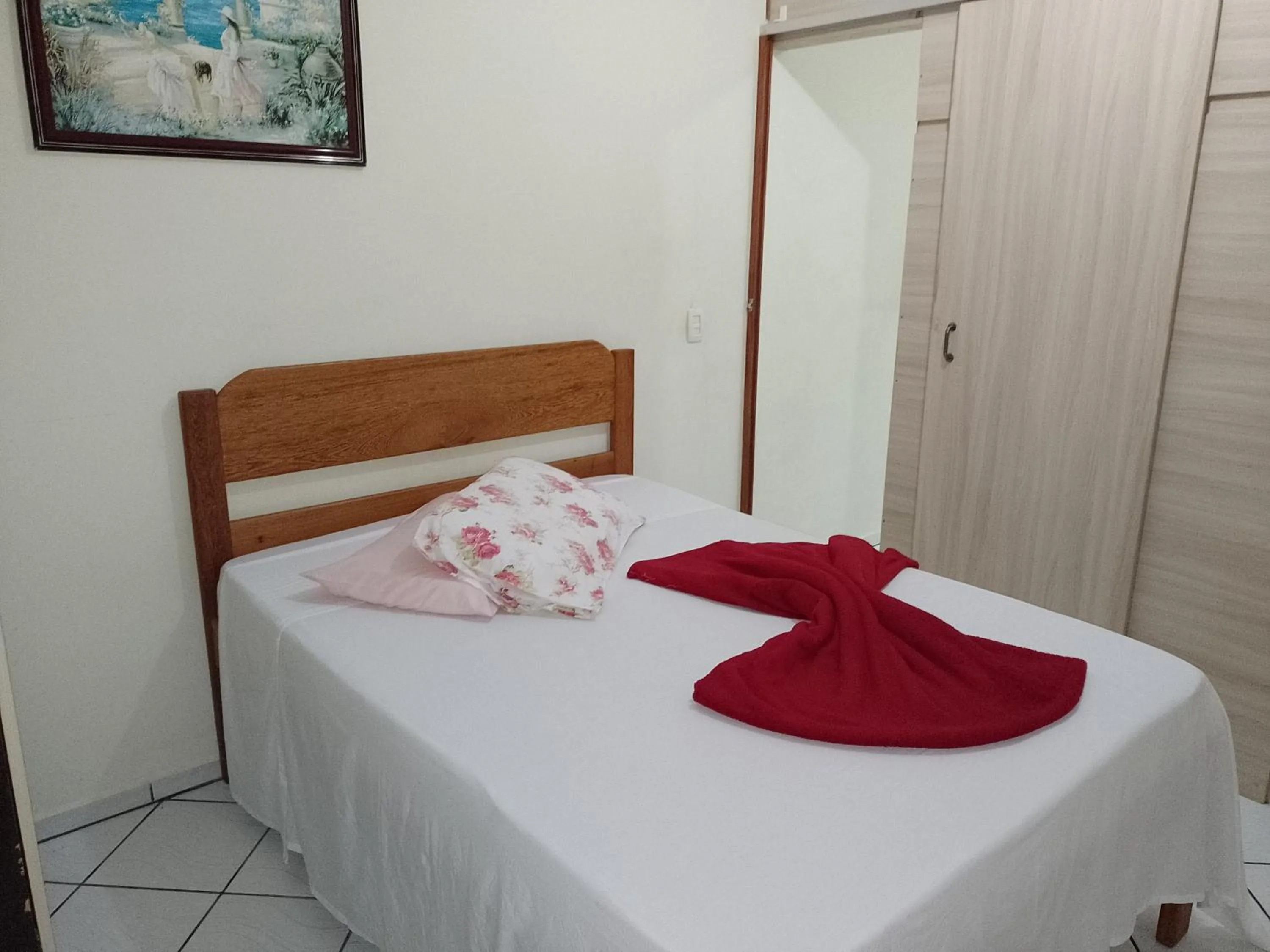 Photo of the whole room in Pousada Oliveira