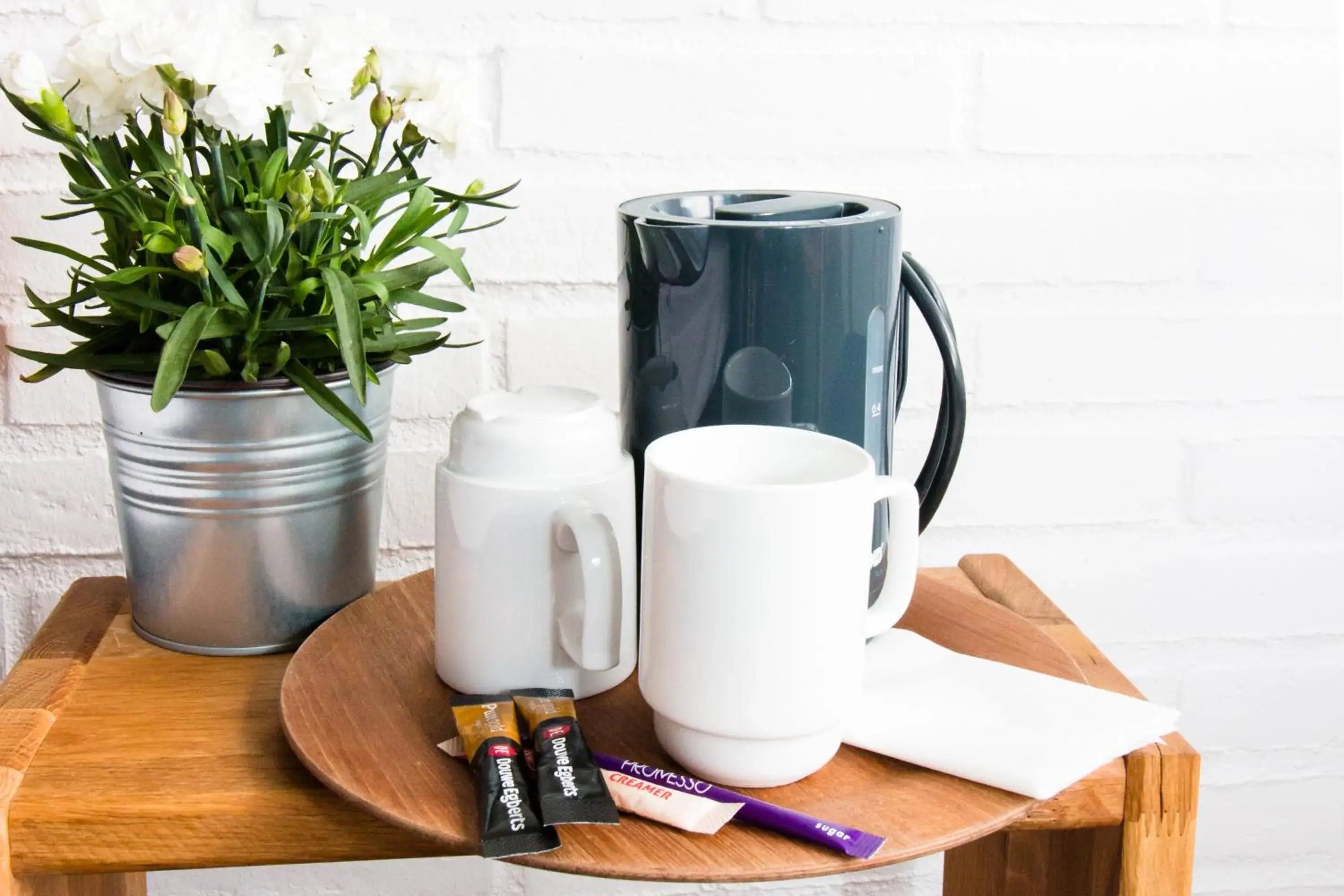 Budget Double Room in Hotel Lisboa Budget Double Room in Hotel Lisboa