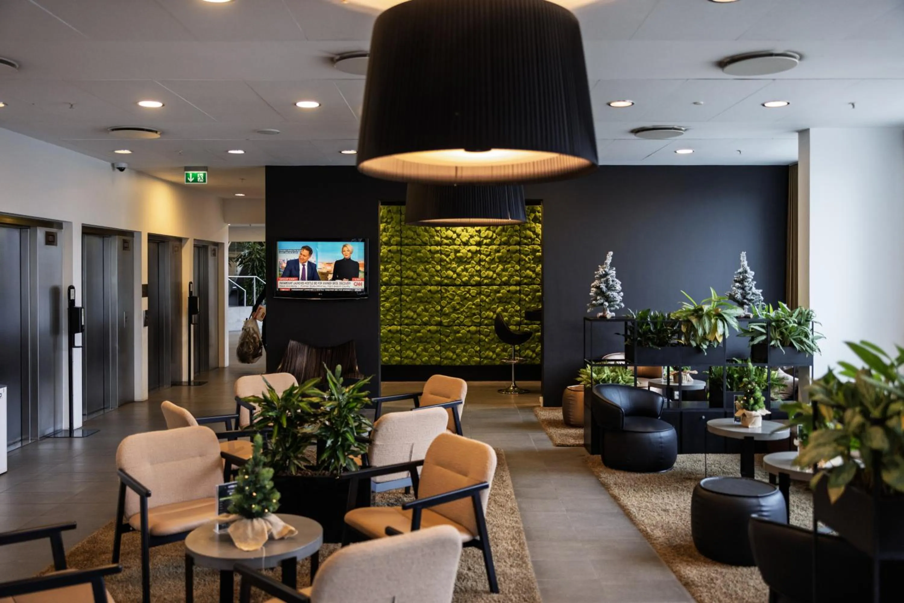 Communal lounge/ TV room in Wakeup Copenhagen - Carsten Niebuhrs Gade