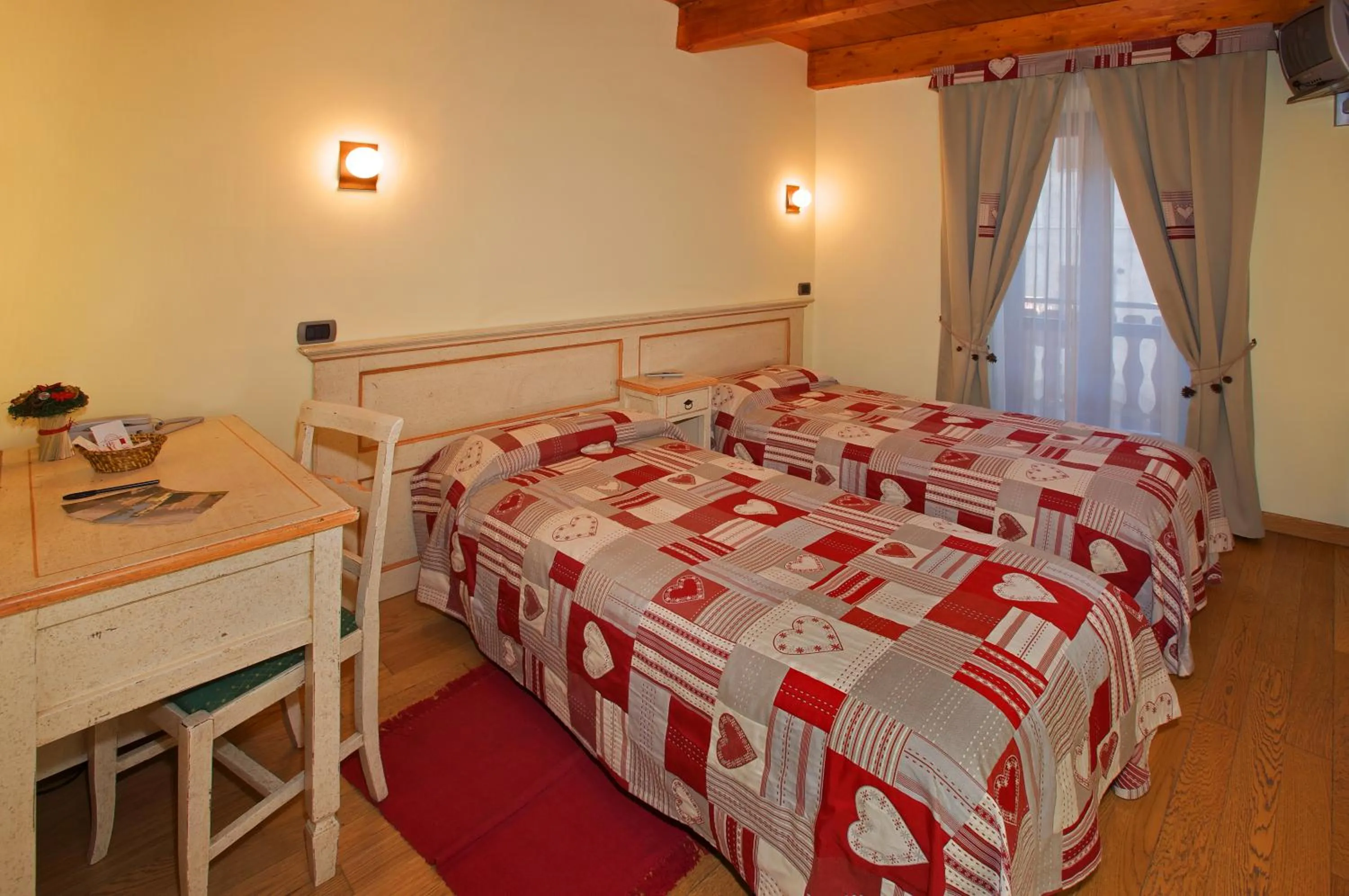 Photo of the whole room in Hotel Chez Toi