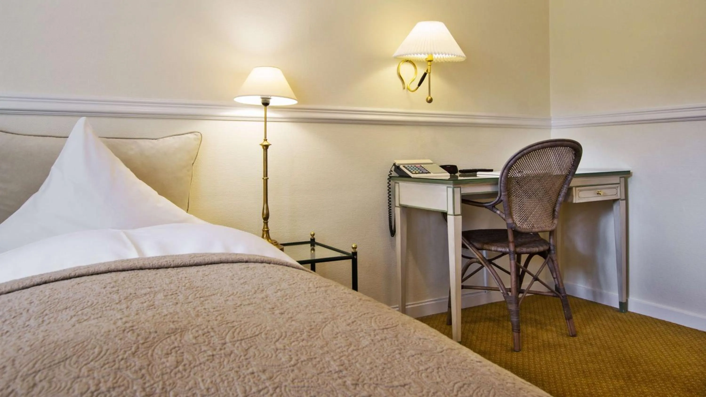 Bed in Hotel Knudsens Gaard