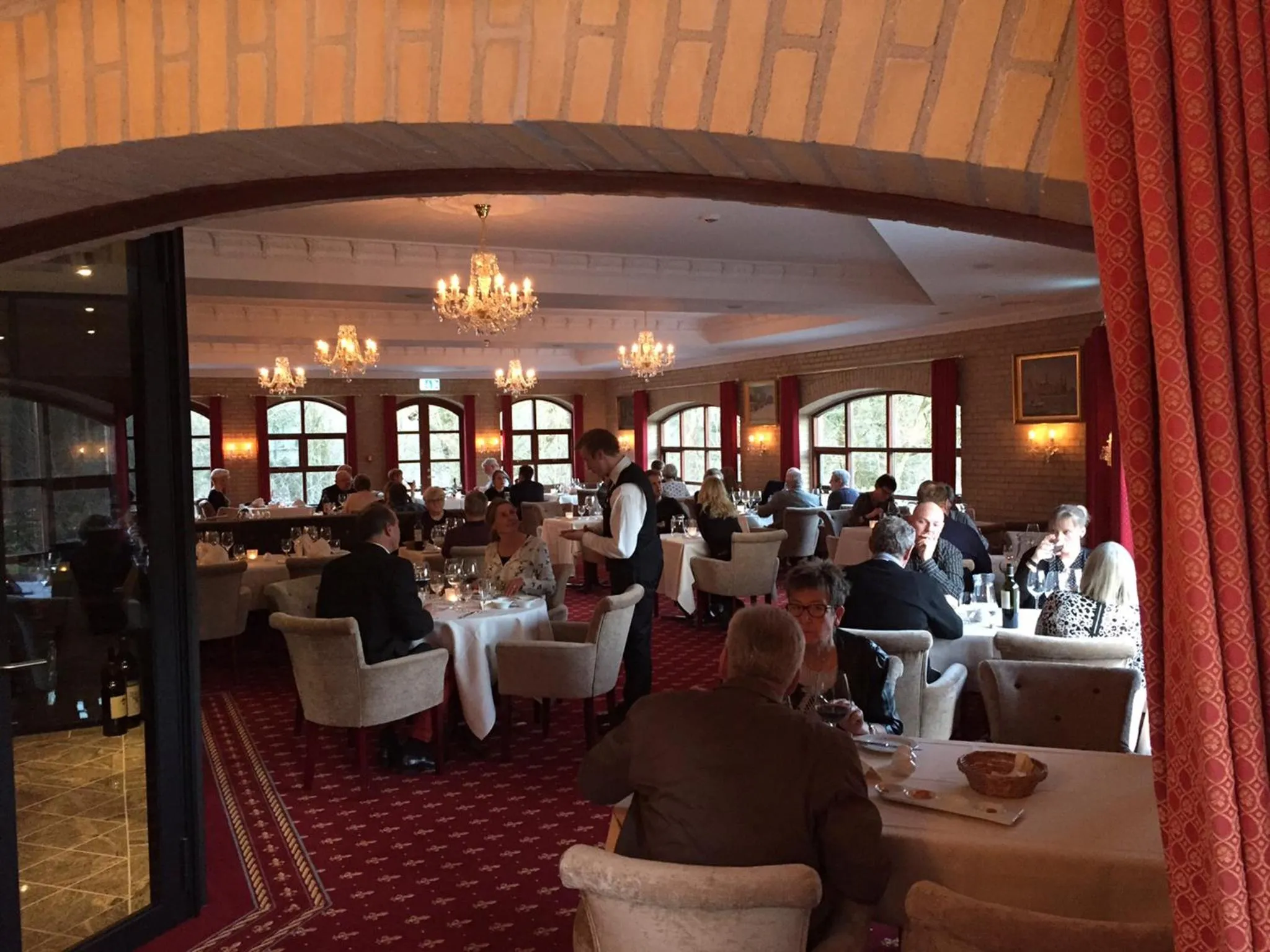 Restaurant/places to eat in Hotel Amerika