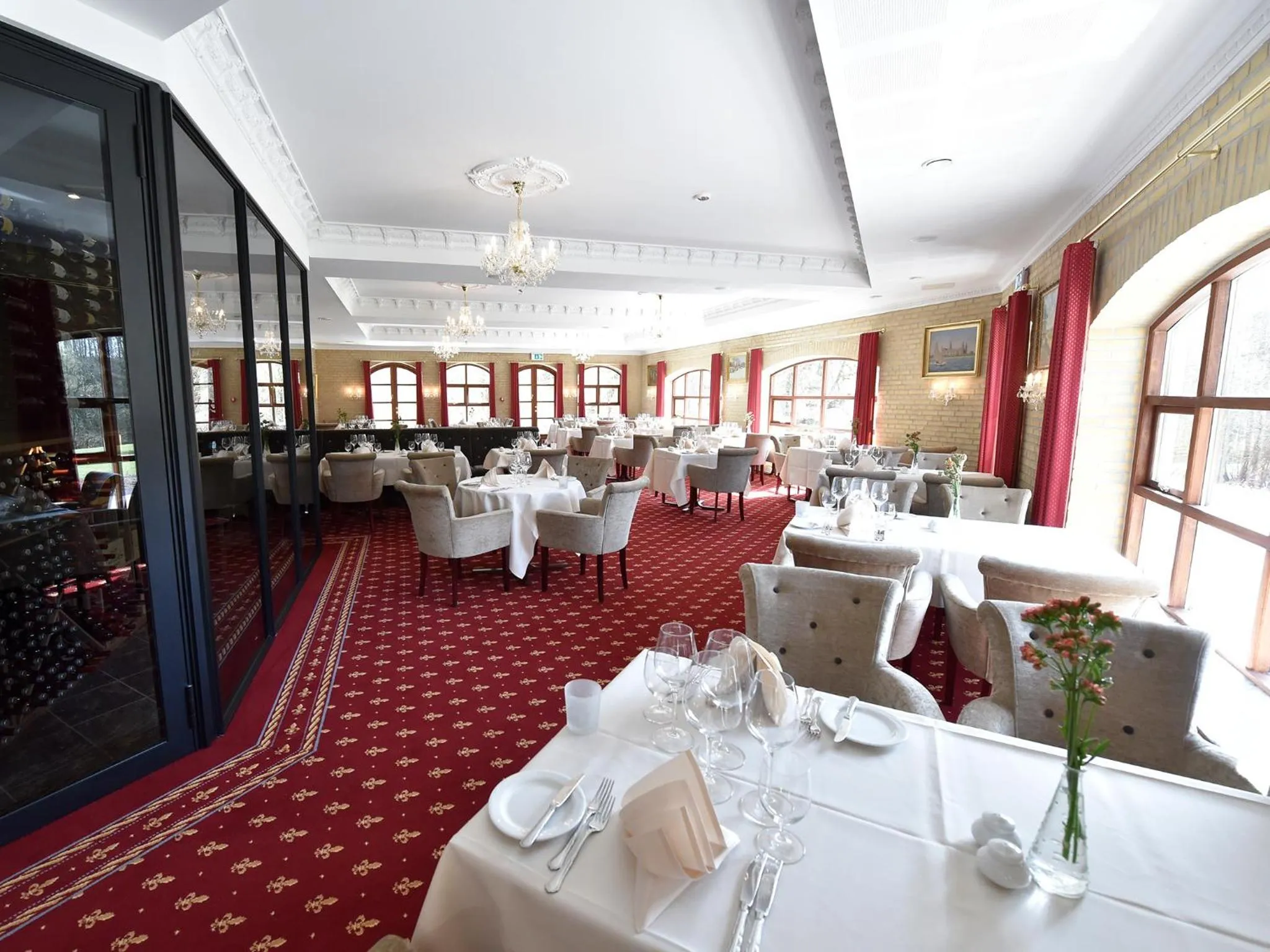 Restaurant/places to eat in Hotel Amerika