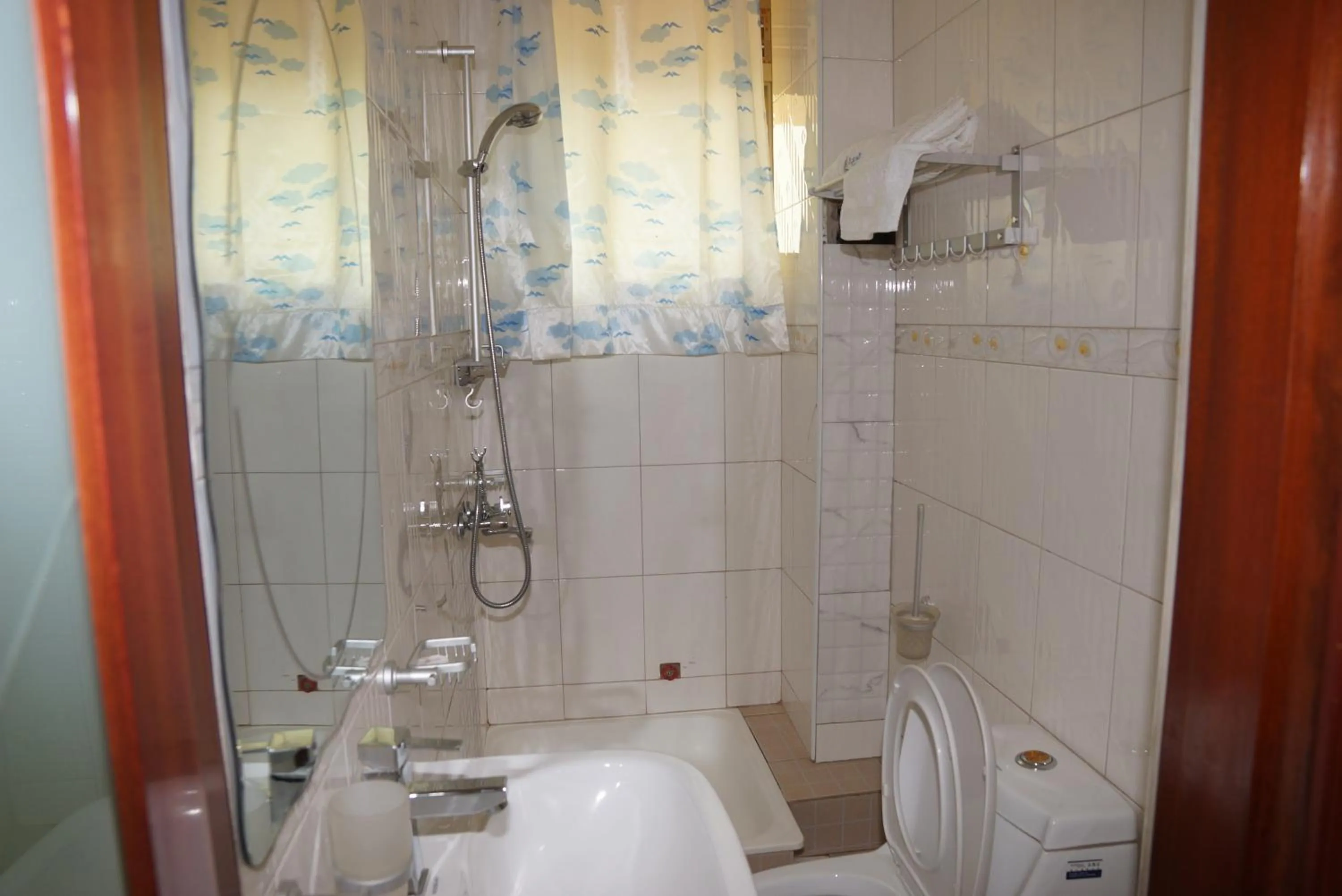 Shower in Nican Resort Hotel Seguku Entebbe