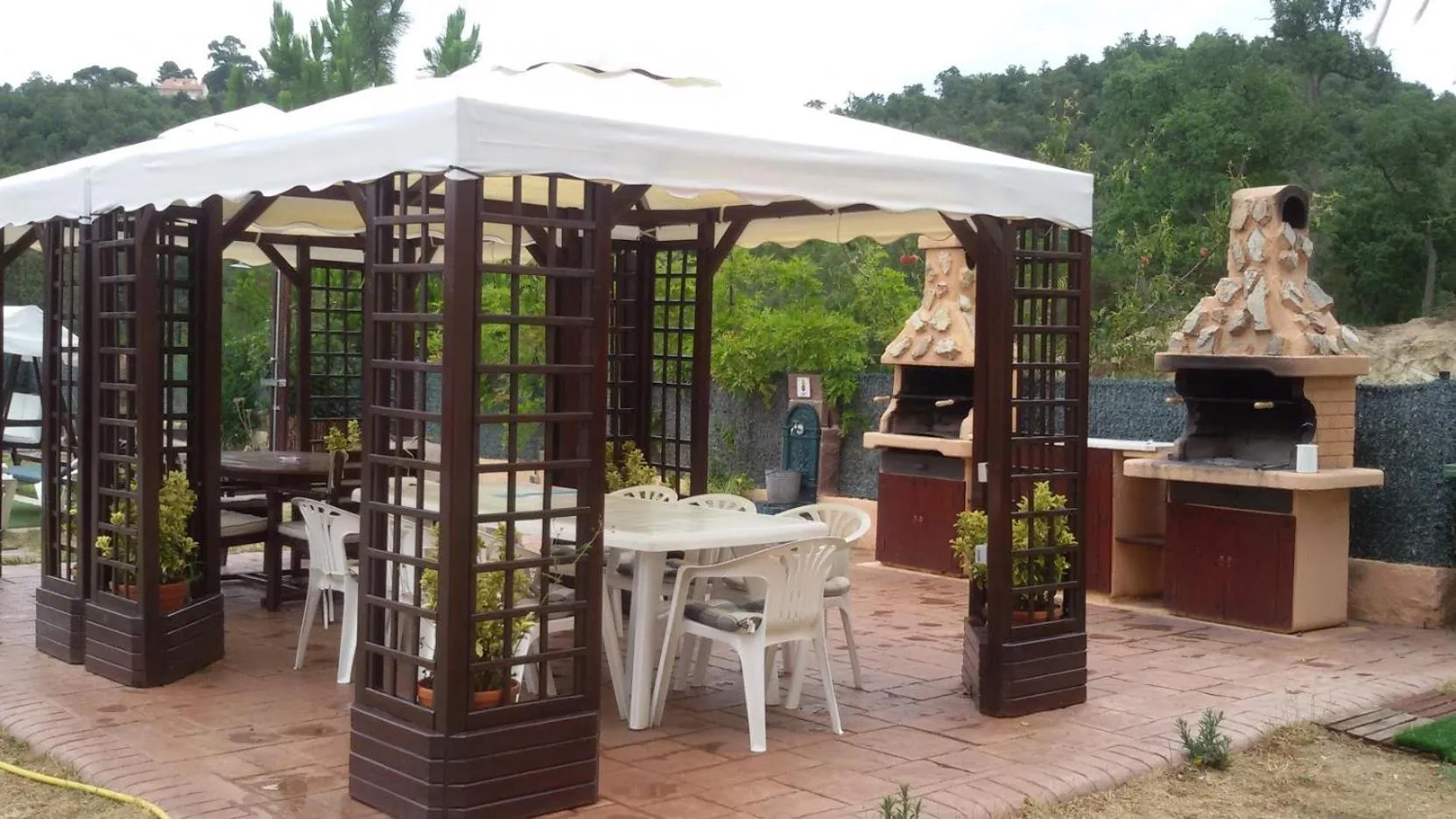 Restaurant/places to eat in Holiday Home Cardona