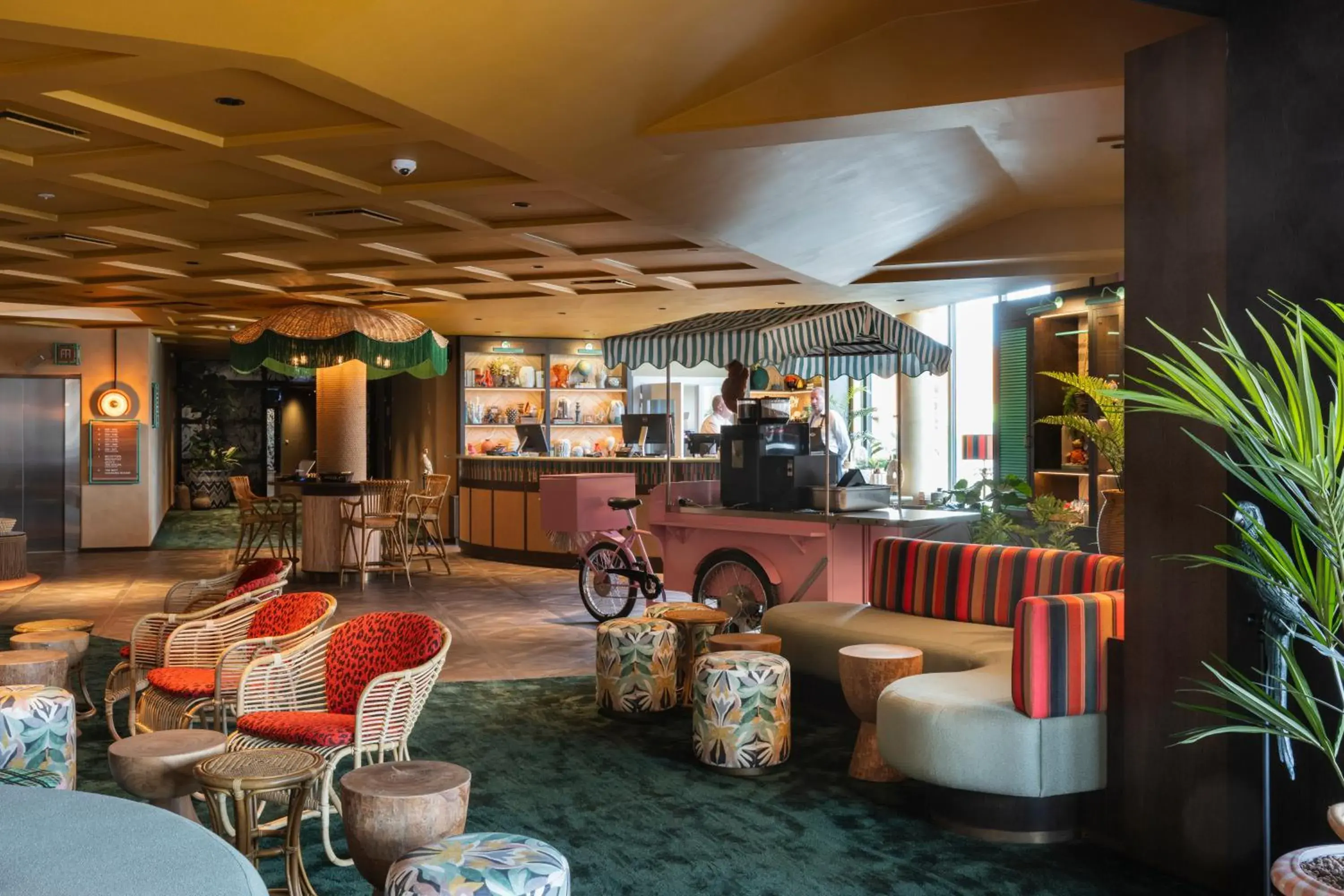 Lobby or reception in Quality Hotel The Reef Lobby or reception in Quality Hotel The Reef