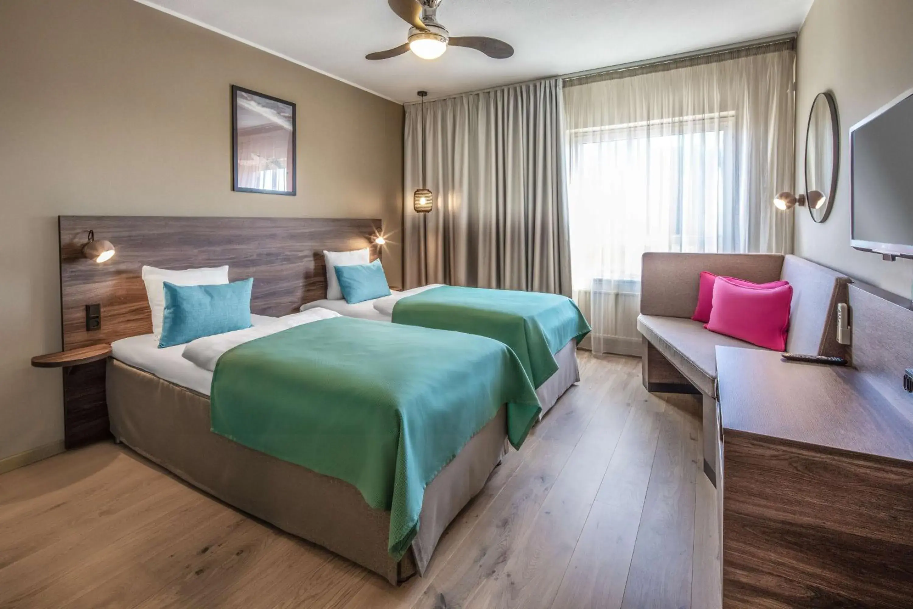 Photo of the whole room, Bed in Quality Hotel The Reef Photo of the whole room, Bed in Quality Hotel The Reef