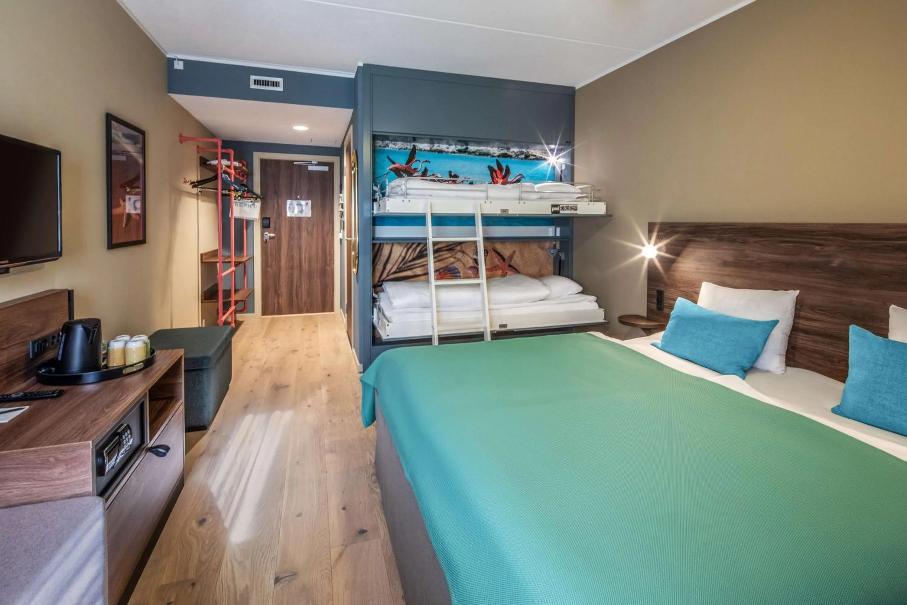 Photo of the whole room, Bed in Quality Hotel The Reef