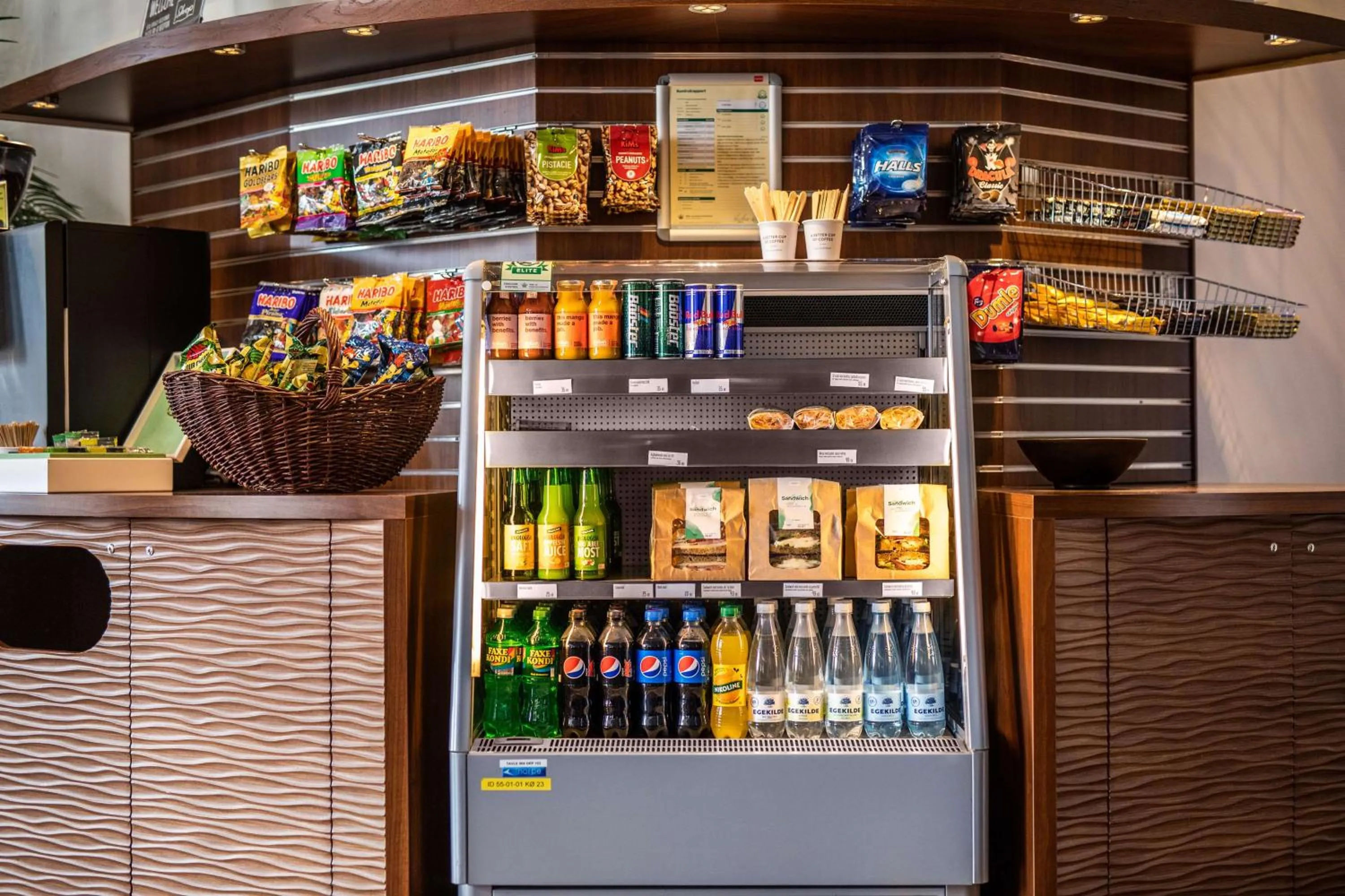 Lobby or reception in Quality Hotel The Reef