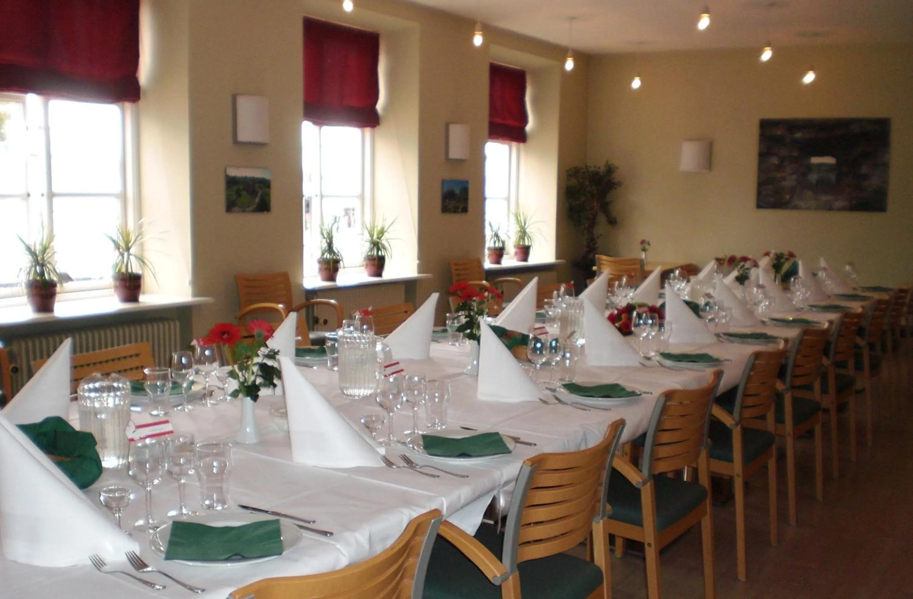 Restaurant/places to eat in Hotel Kong Valdemar