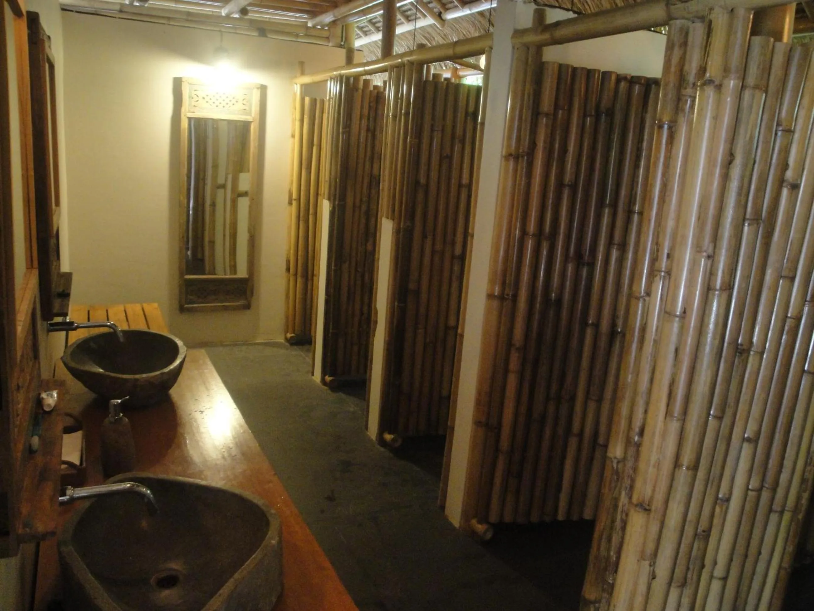 Bathroom in Captain Coconuts Gili Air