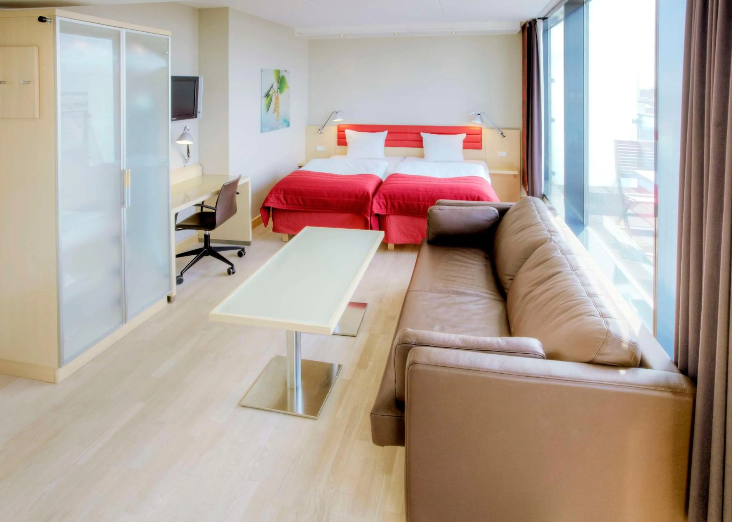 Bedroom, Bed in Scandic Olympic